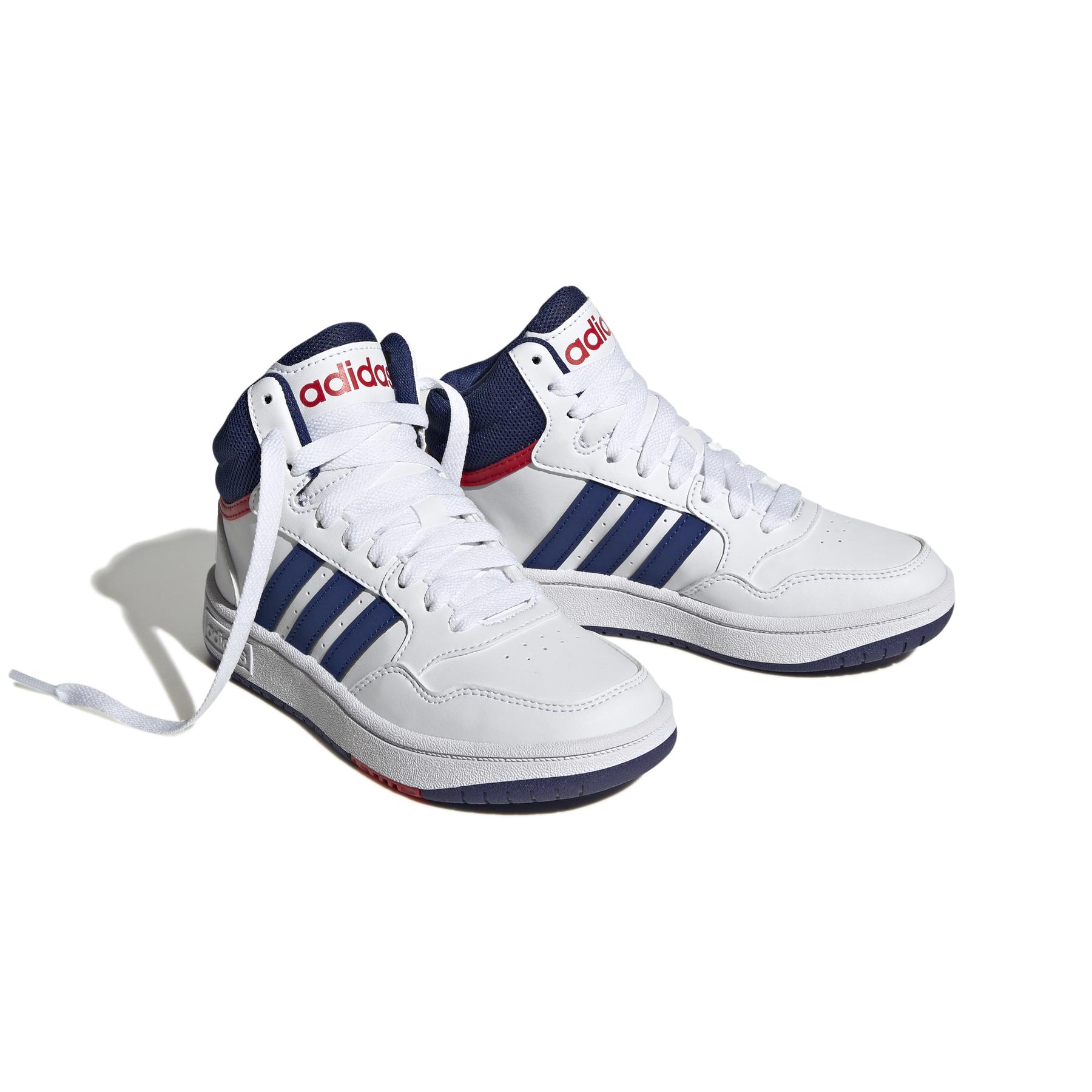 product/a/d/adidas_gz9647_6_footwear_photography_front_lateral_top_view_white_000.jpg