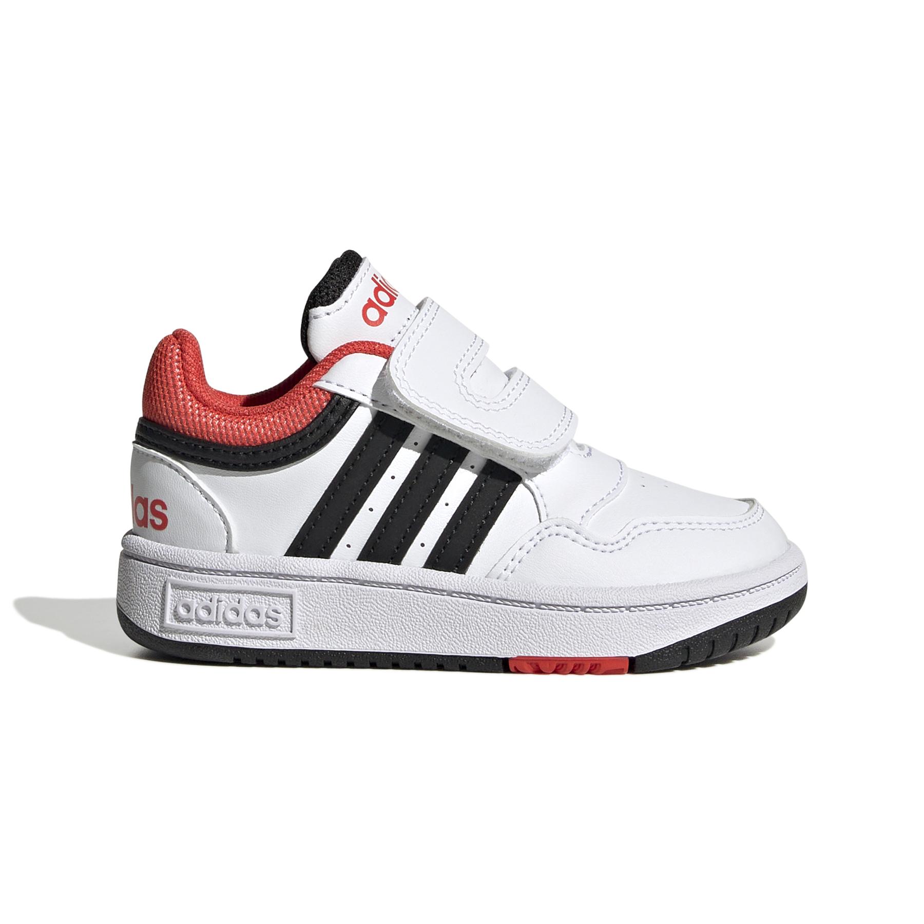 product/a/d/adidas_h03860_1_footwear_photography_side_lateral_center_view_white_000.jpg