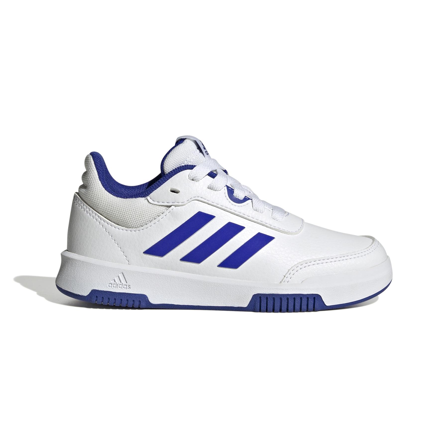 product/a/d/adidas_h06314_1_footwear_photography_side_lateral_center_view_white_000.jpg