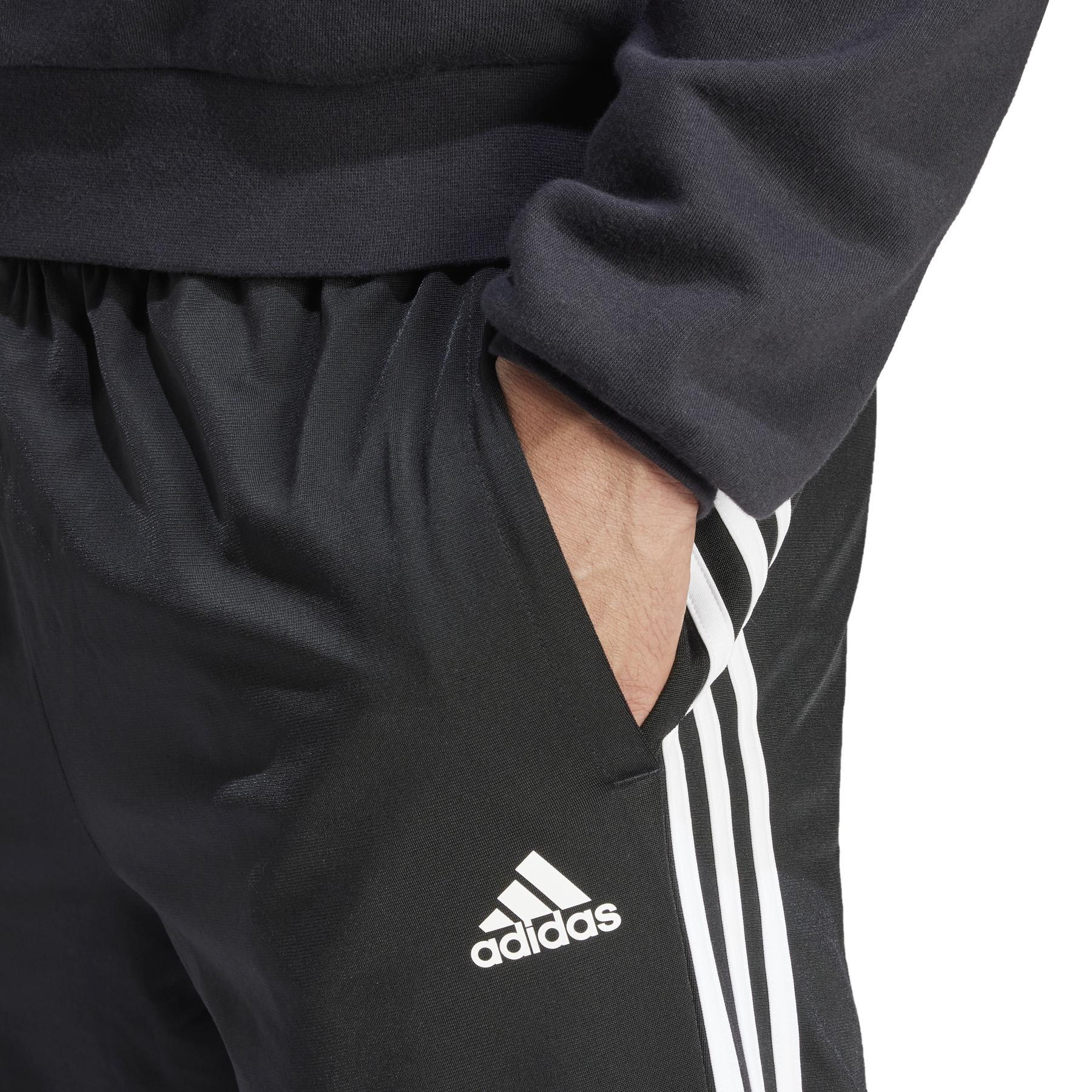 product/a/d/adidas_h46105_6_apparel_on_model_detail_view_1_white-nw040724.jpg