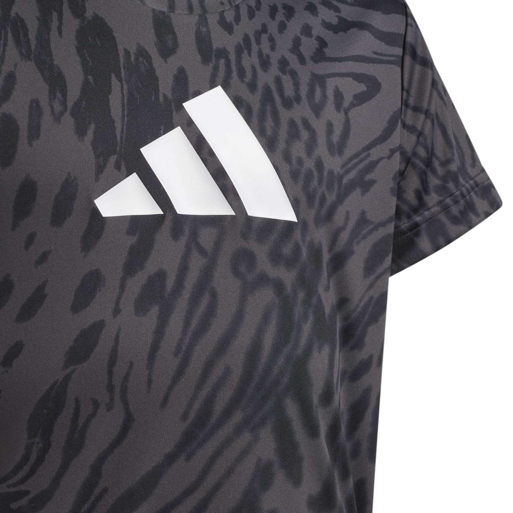 product/a/d/adidas_hl2440_4_apparel_photography_detail_view_1_white.jpg