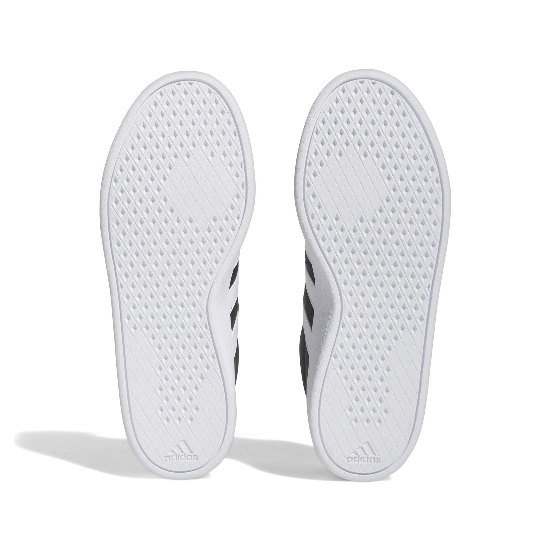 product/a/d/adidas_hp9425_4_footwear_photography_bottom_view_white-nw052424.jpg