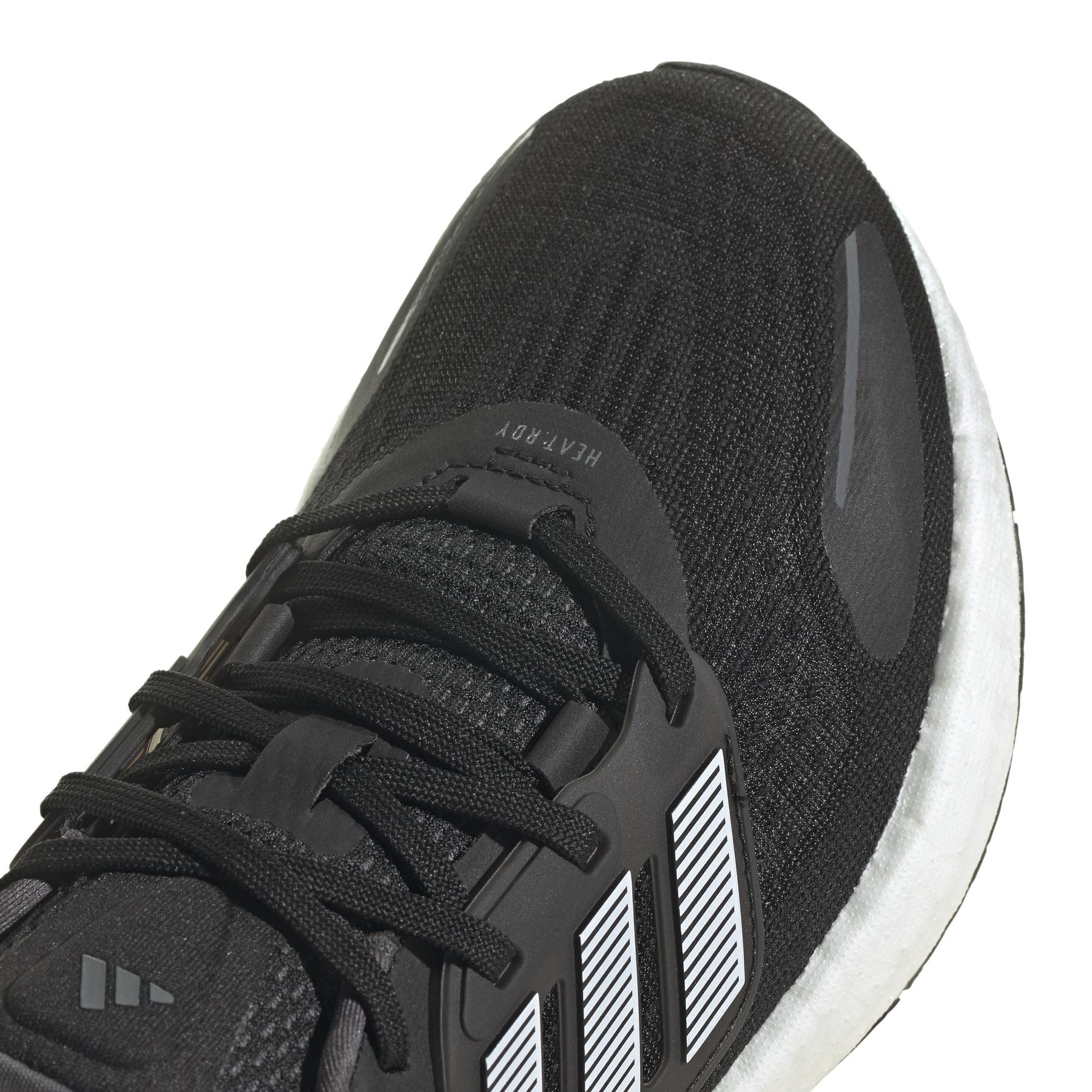 product/a/d/adidas_hq3980_8_footwear_photography_detail_view_1_white_000.jpg