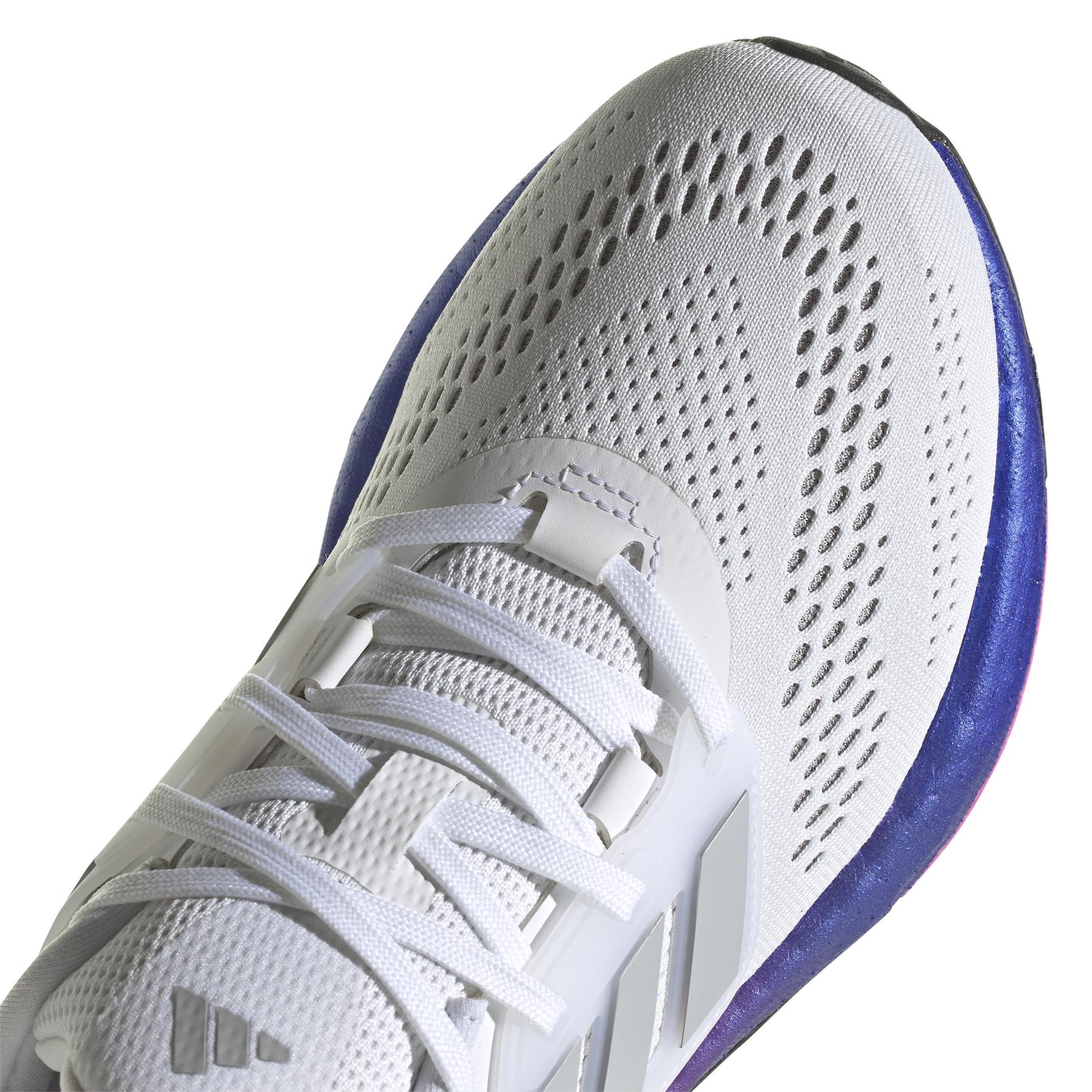 product/a/d/adidas_hq8576_9_footwear_photography_detail_view_2_white_000.jpg