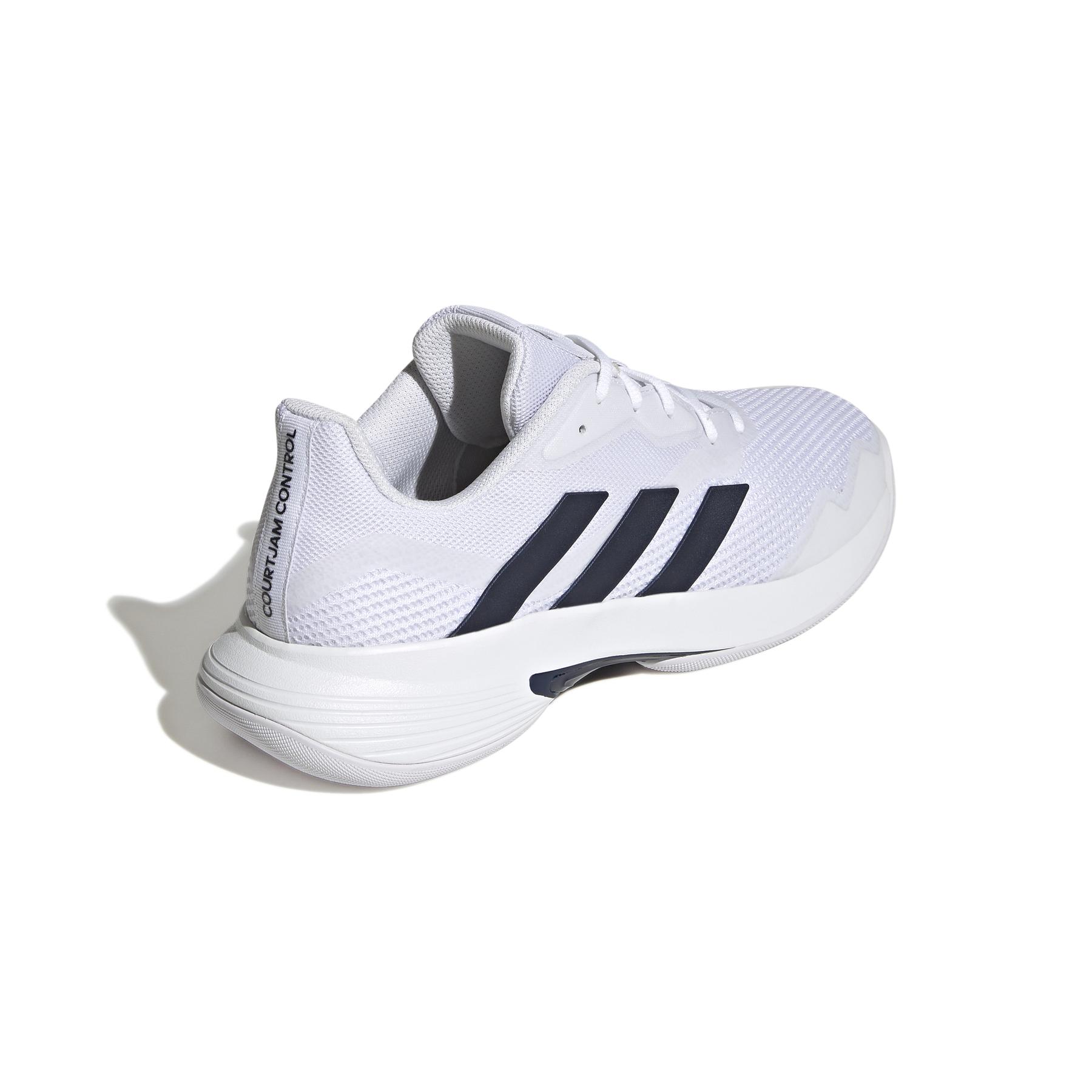 product/a/d/adidas_hr1027_7_footwear_photography_back_lateral_top_view_white_000.jpg