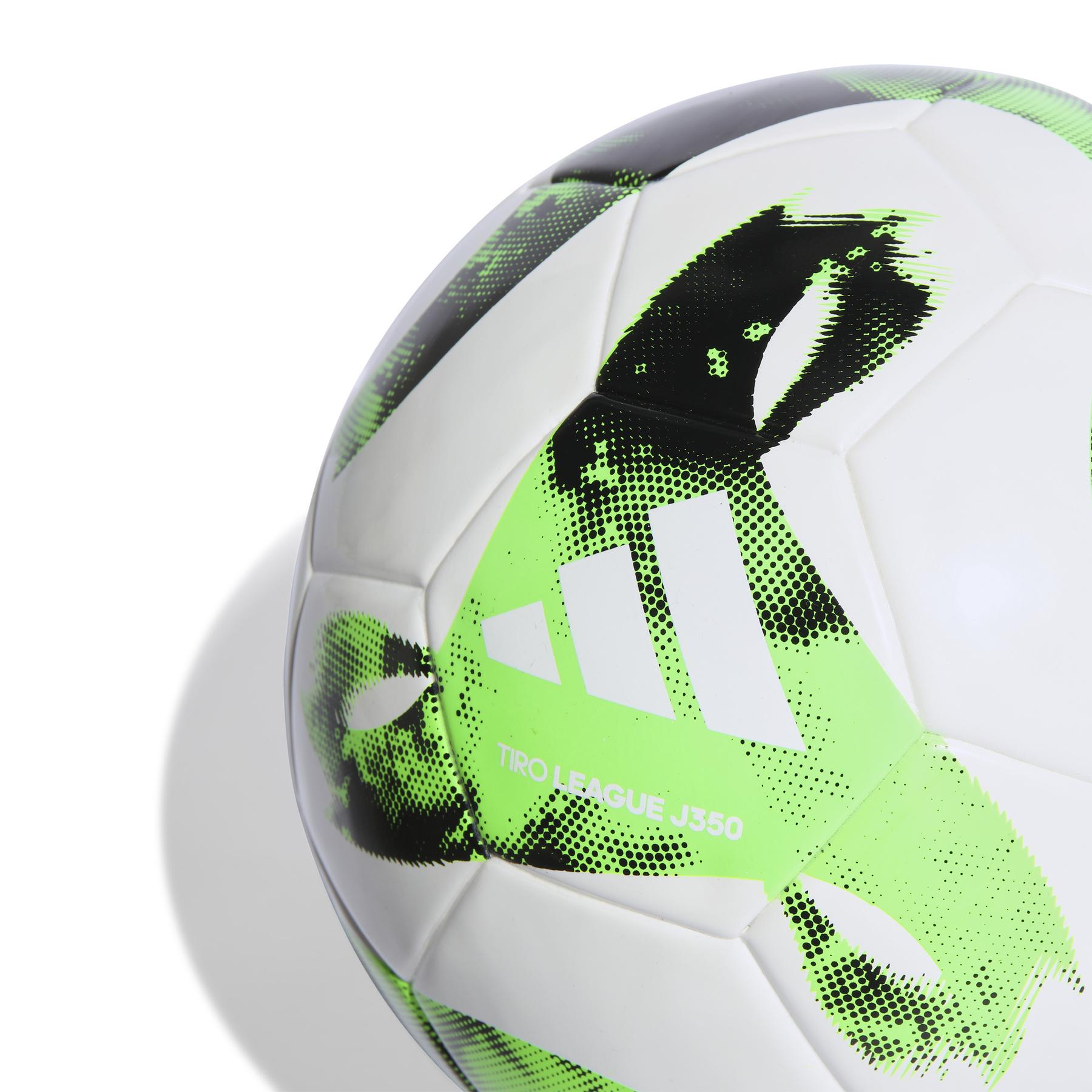 product/a/d/adidas_ht2427_3_hardware_photography_detail_view_1_white.jpg