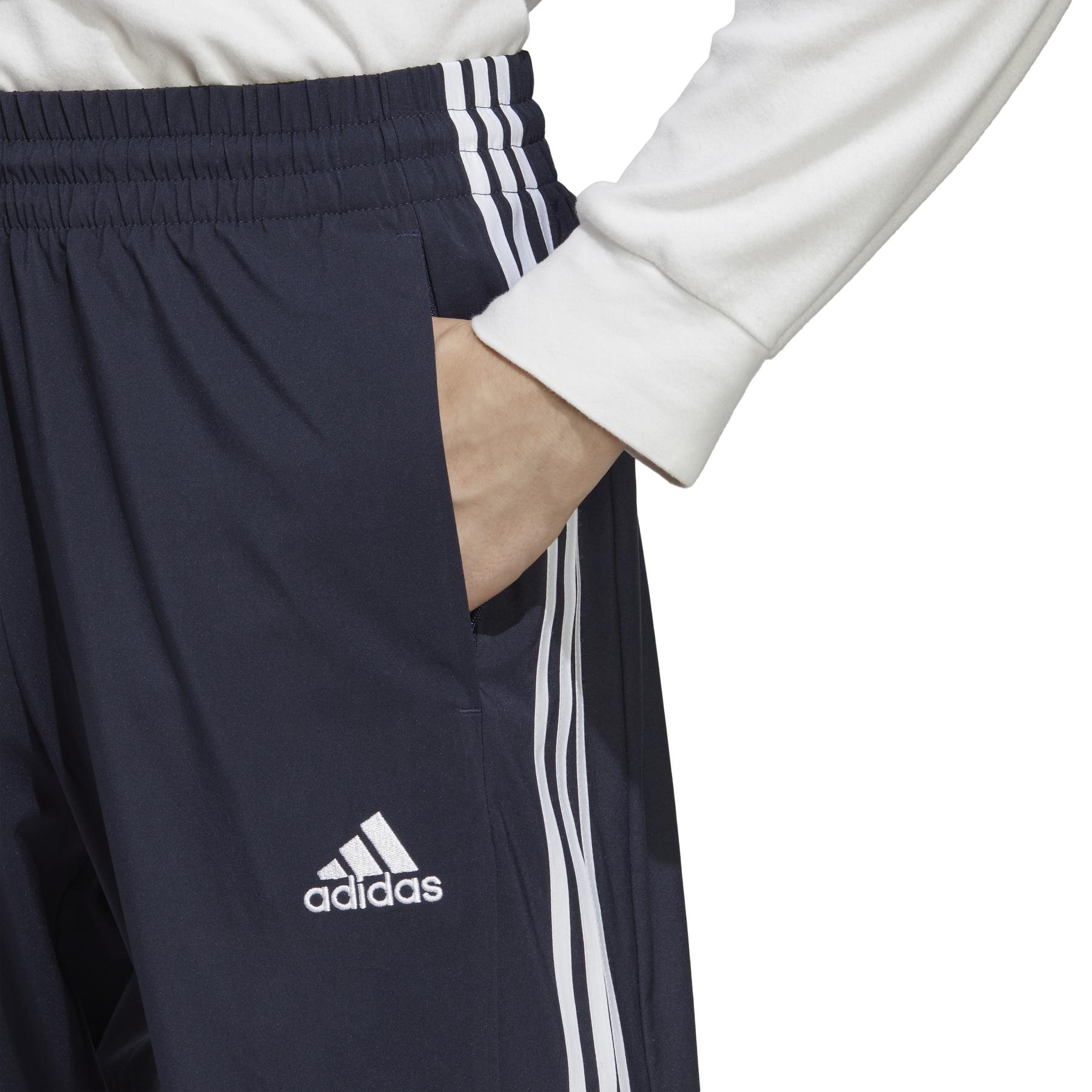 product/a/d/adidas_ic9416_6_apparel_on_model_detail_view_1_white.jpg
