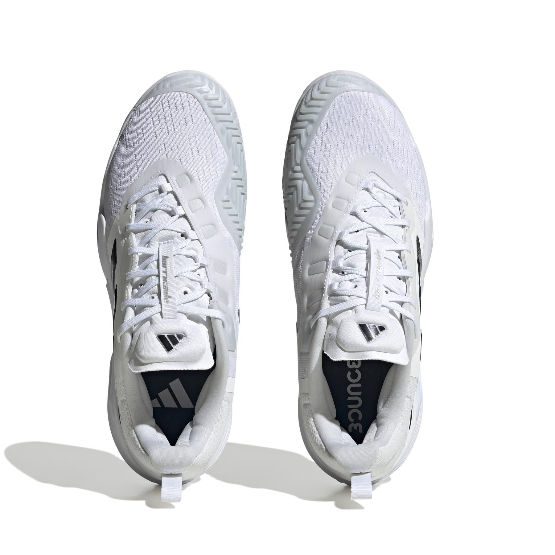 product/a/d/adidas_id1548_3_footwear_photography_top_portrait_view_white-nw040824x.jpg