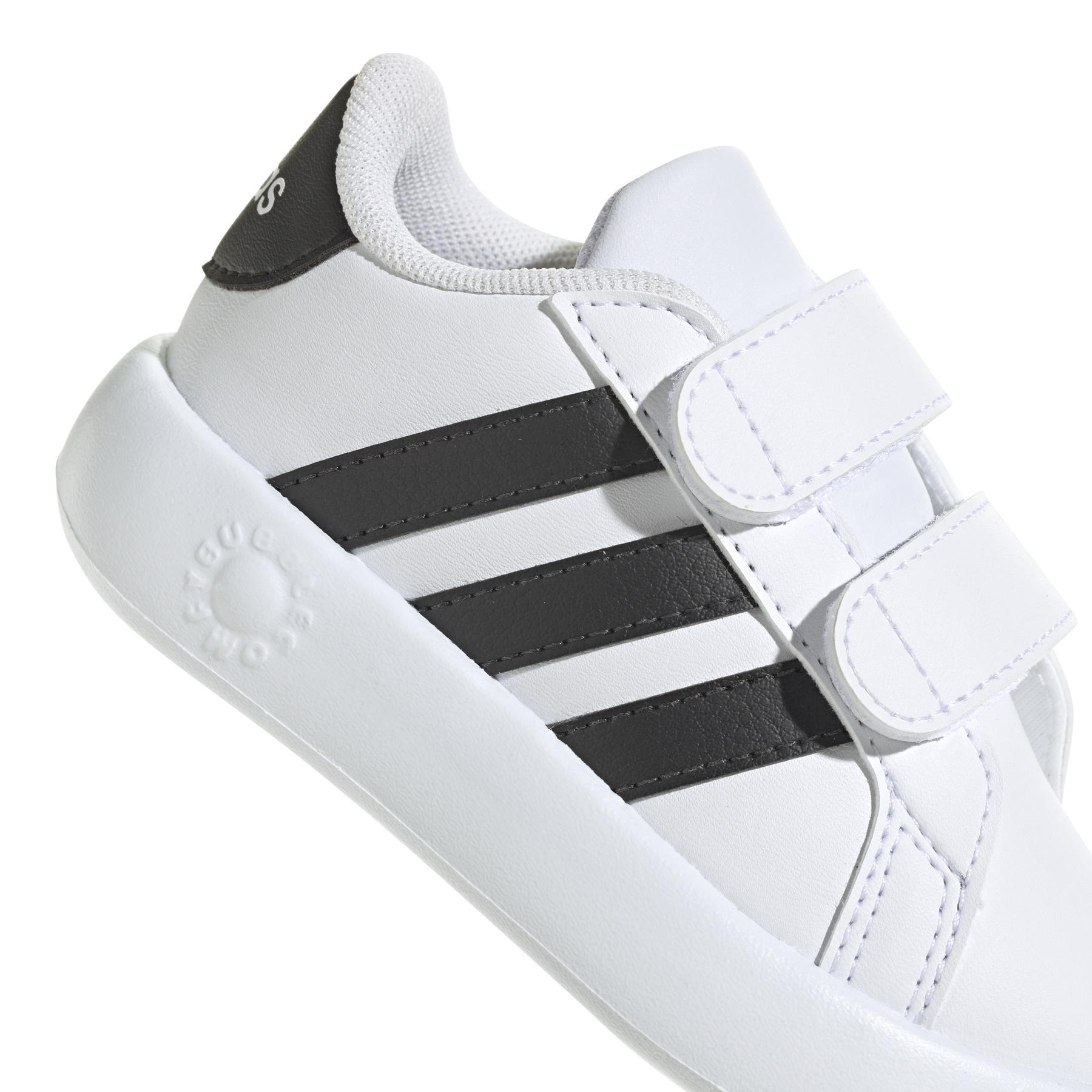 product/a/d/adidas_id5271_9_footwear_photography_detail_view_2_white.jpg