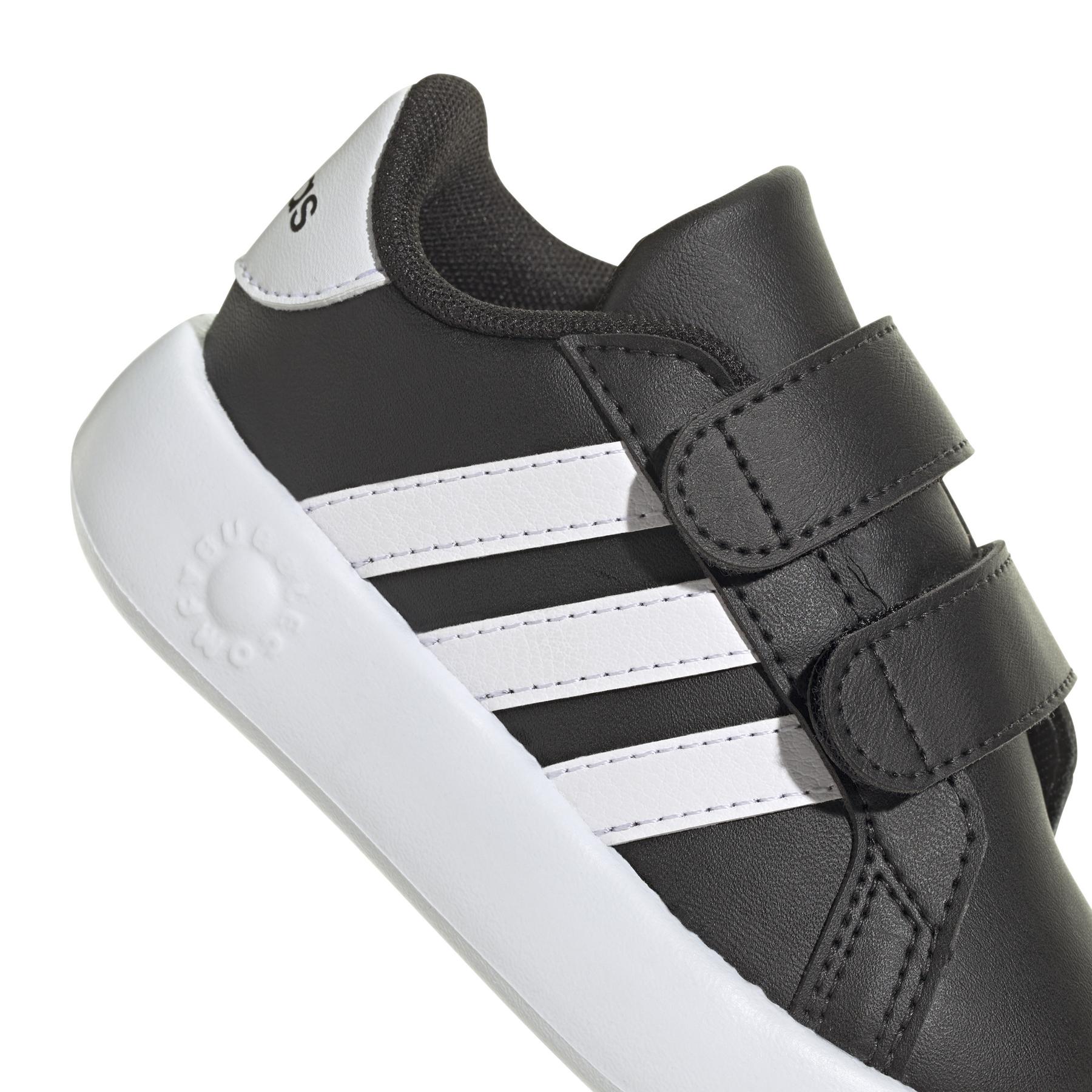 product/a/d/adidas_id5272_9_footwear_photography_detail_view_2_white.jpg