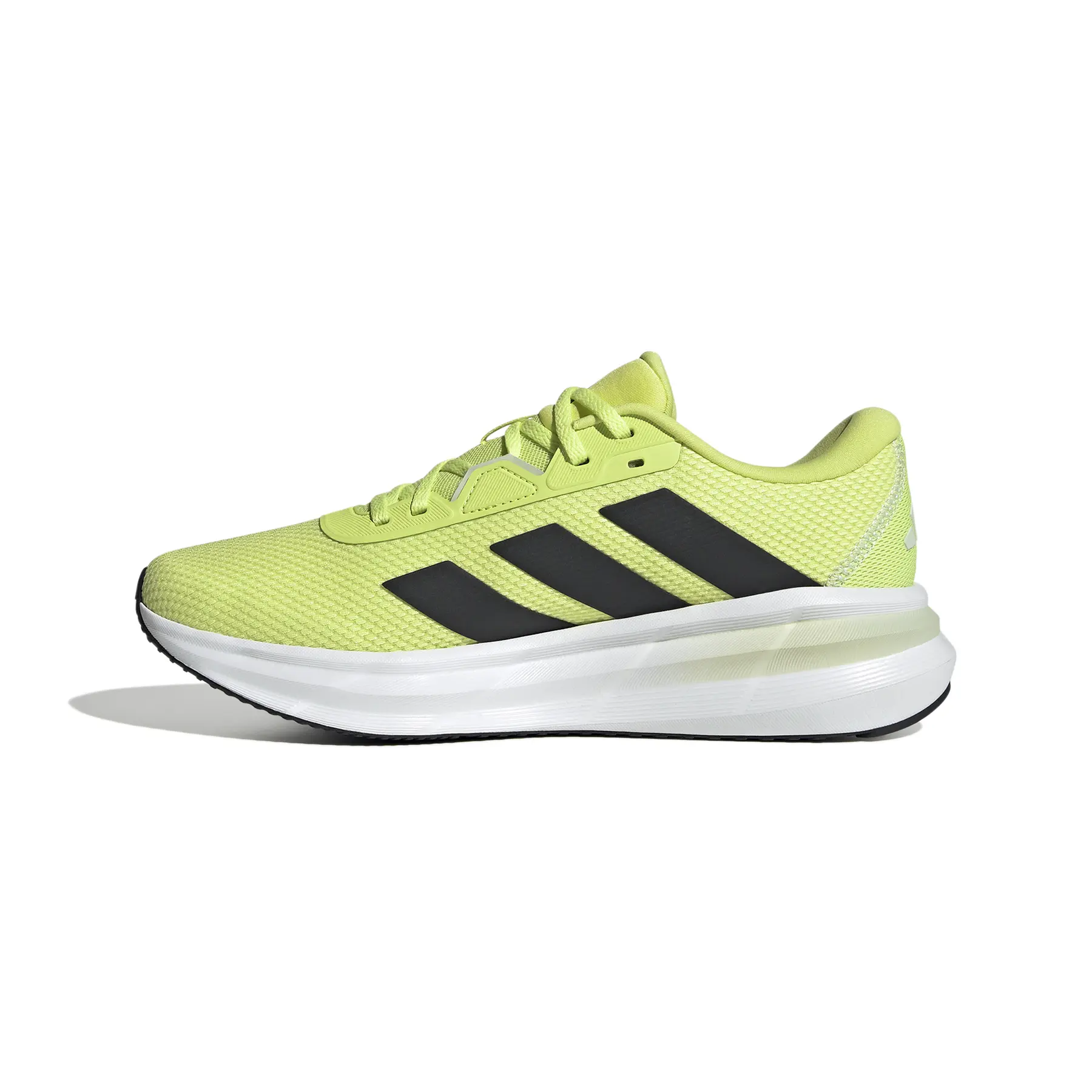 product/a/d/adidas_id8750_5_footwear_photography_side_medial_center_view_white.jpg