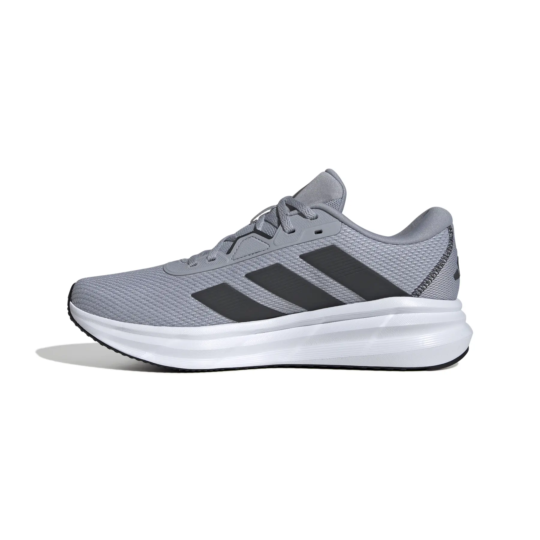product/a/d/adidas_id8754_5_footwear_photography_side_medial_center_view_white.jpg
