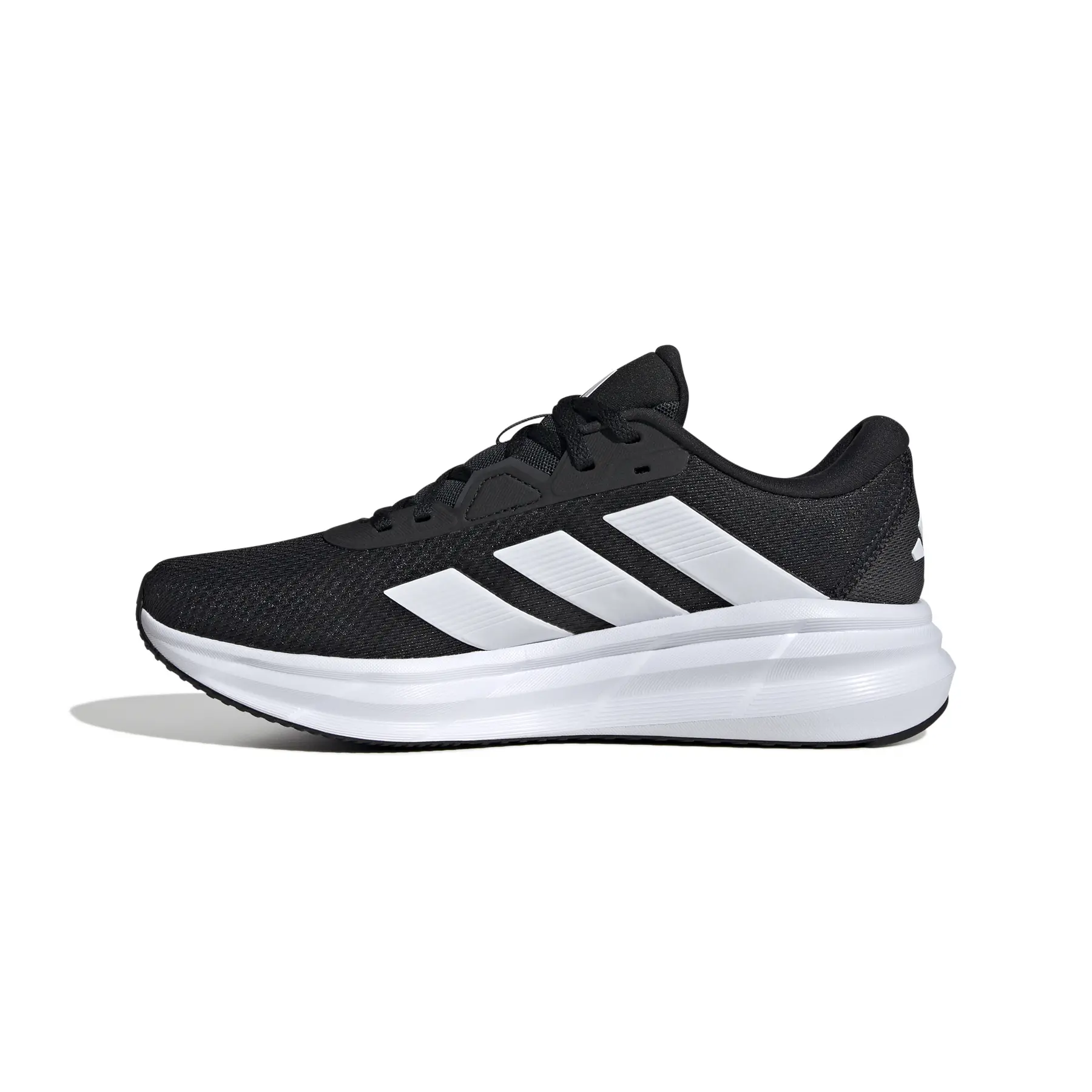product/a/d/adidas_id8760_5_footwear_photography_side_medial_center_view_white.jpg