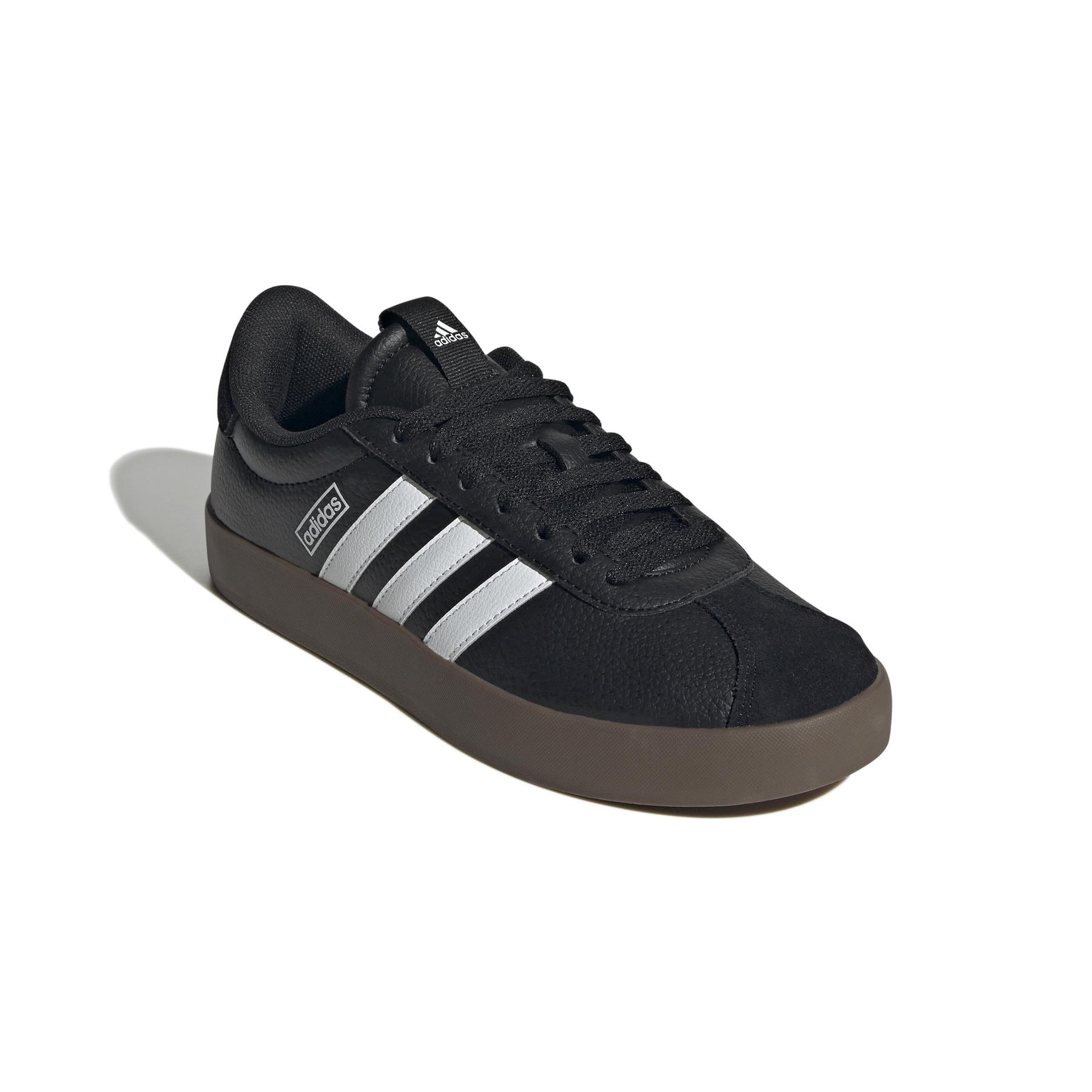 product/a/d/adidas_id8796_6_footwear_photography_front_lateral_top_view_white-nw040724.jpg