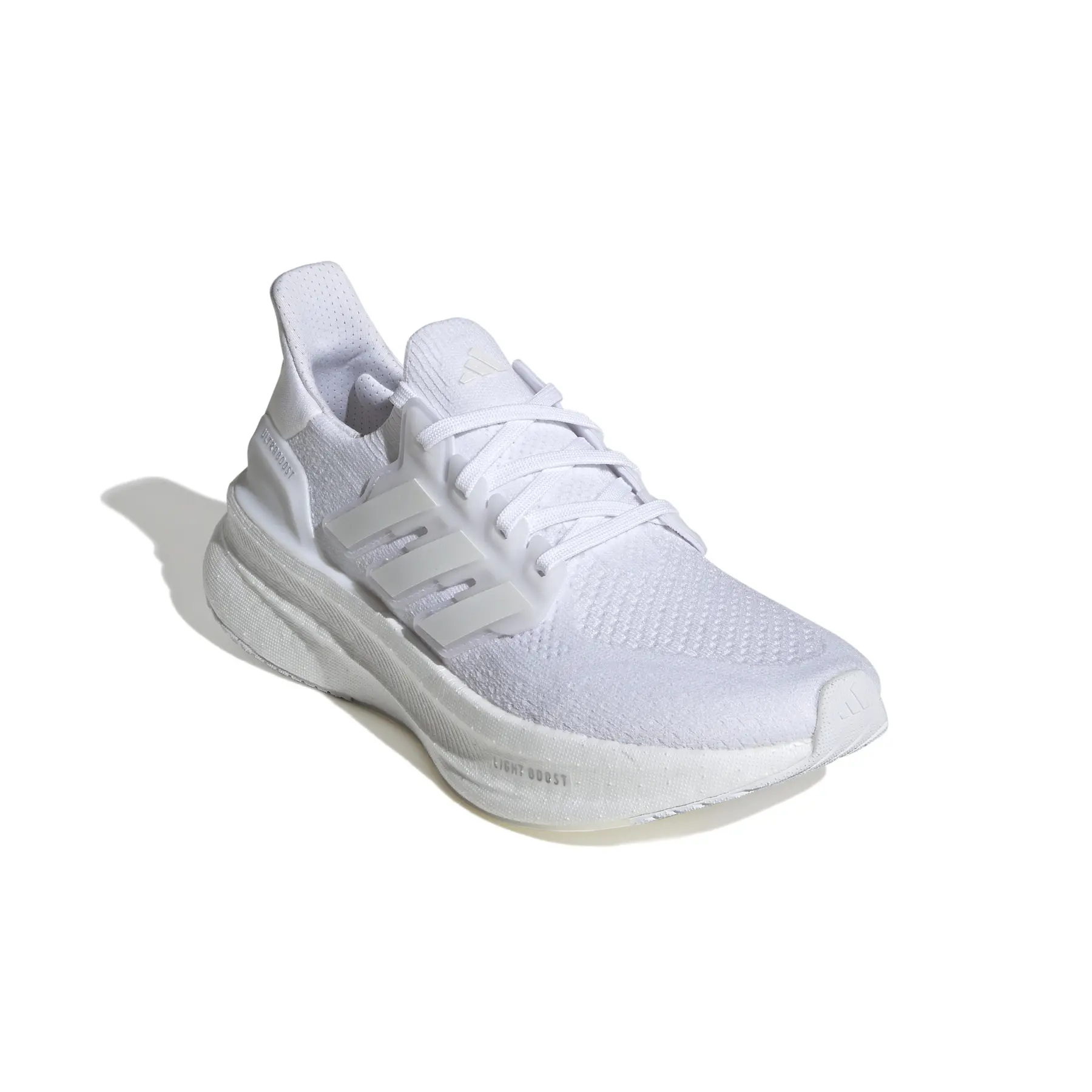 product/a/d/adidas_id8848_6_footwear_photography_front_lateral_top_view_white.jpg