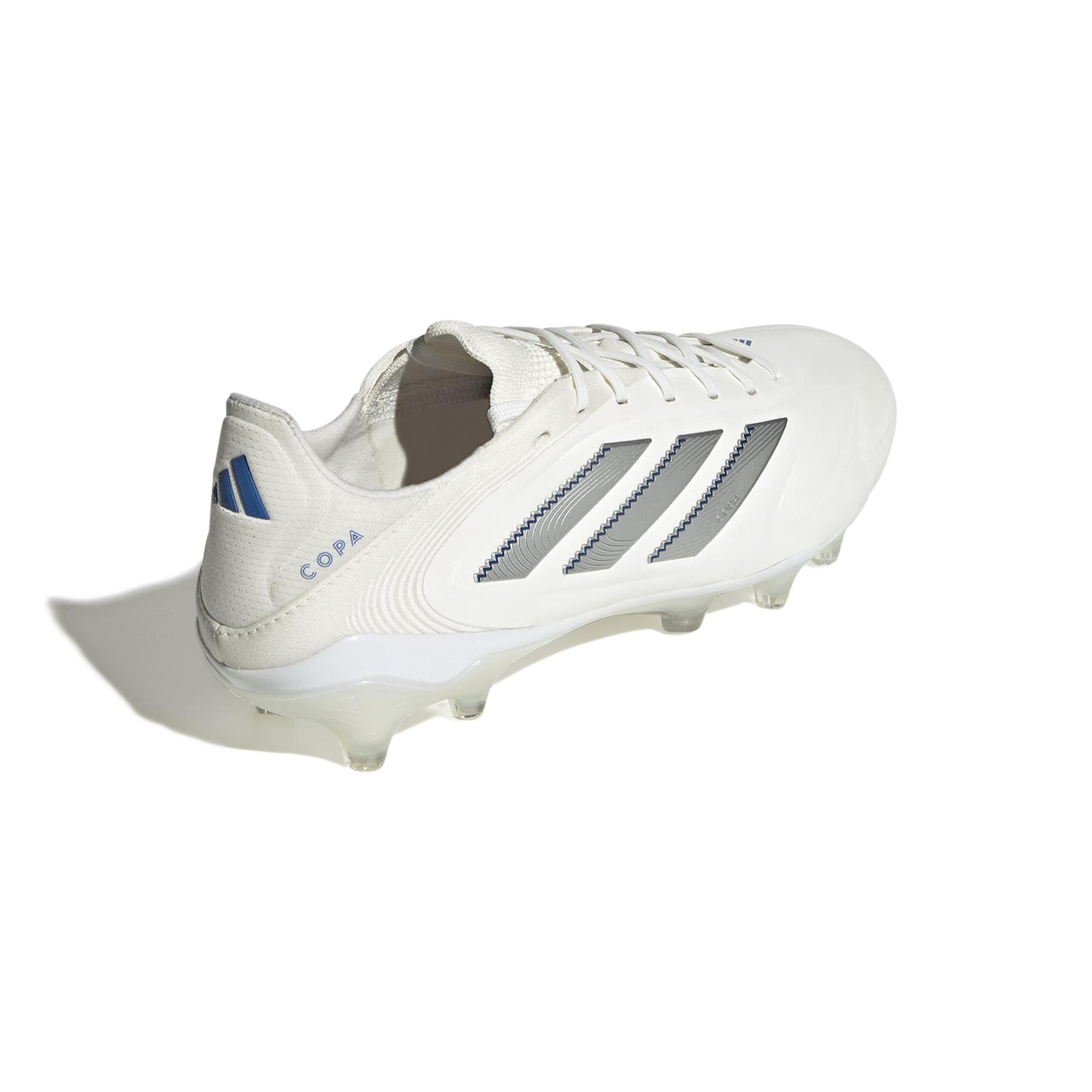 product/a/d/adidas_id9040_6_footwear_photography_back_lateral_top_view_white-nw091625.jpg