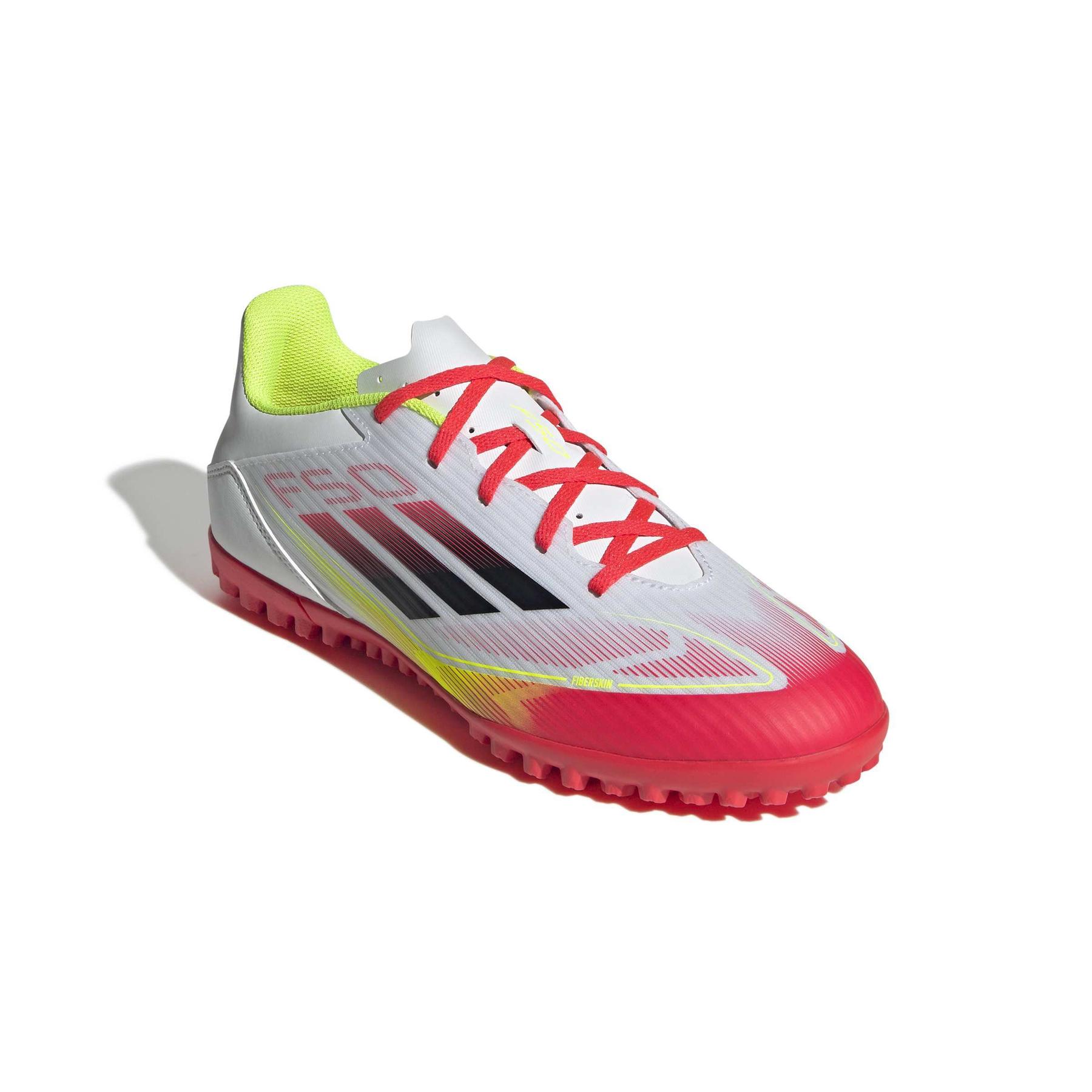 product/a/d/adidas_ie1225_5_footwear_photography_front_lateral_top_view_white-nw091625.jpg