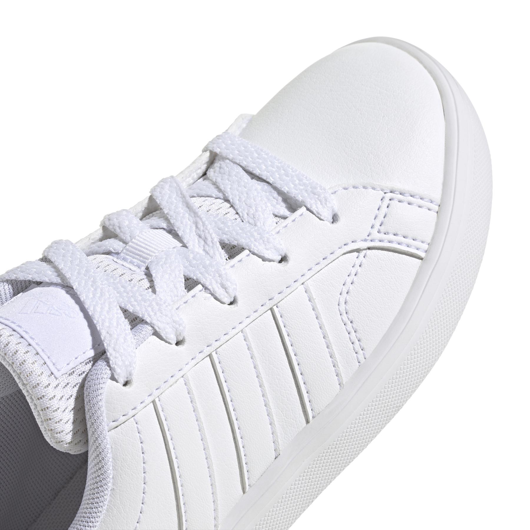 product/a/d/adidas_ie3468_8_footwear_photography_detail_view_1_white-nw052424.jpg