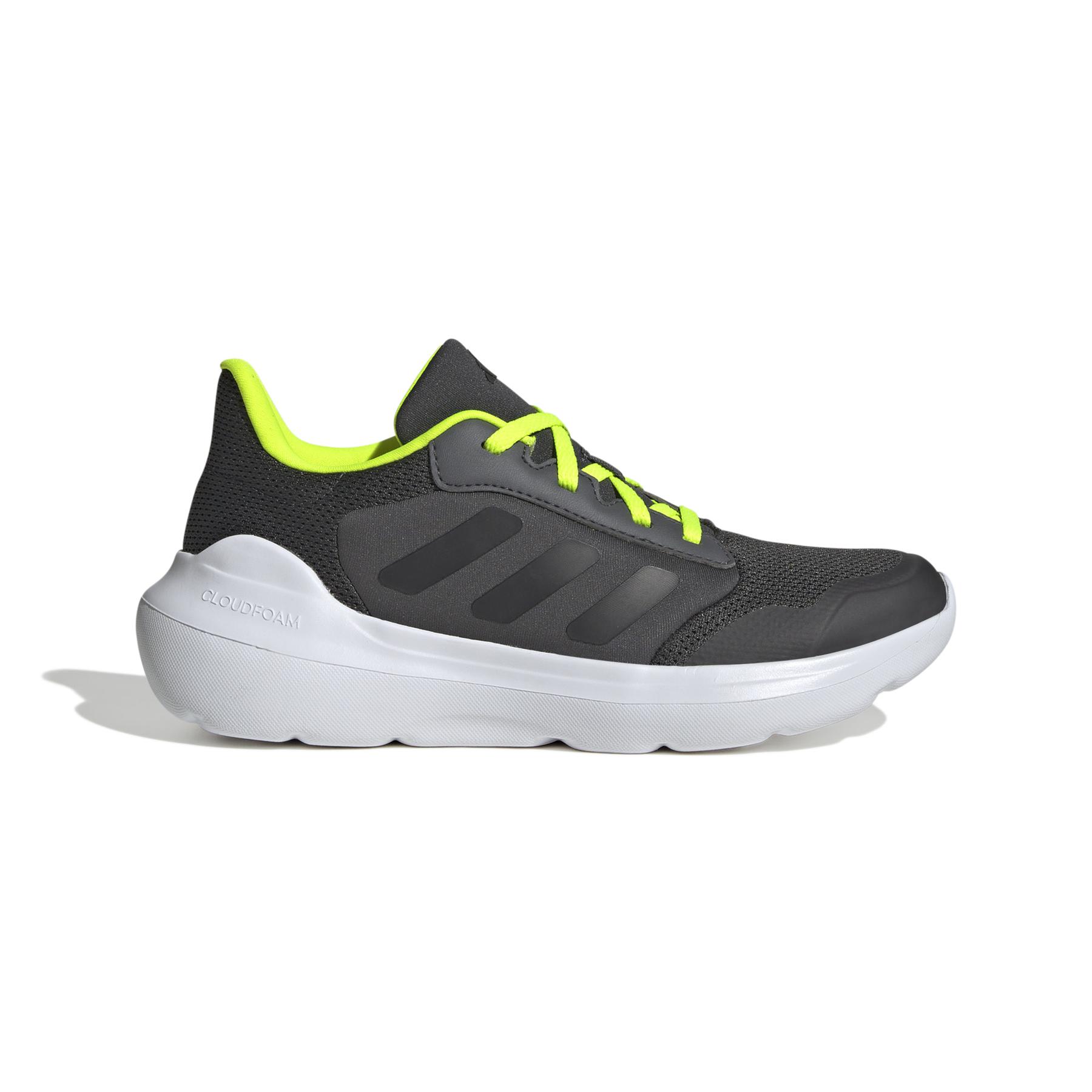 product/a/d/adidas_ie3546_1_footwear_photography_side_lateral_center_view_white.jpg
