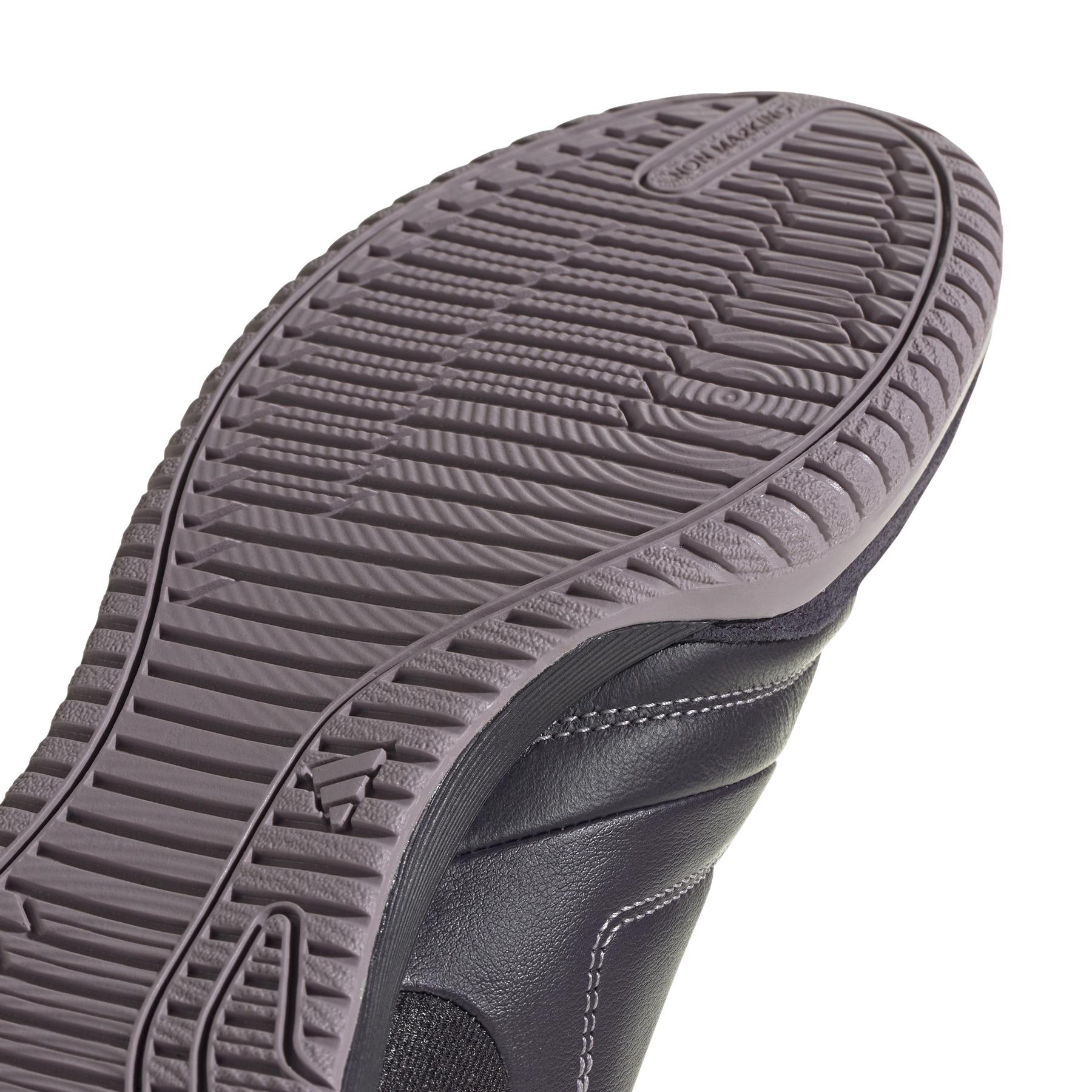product/a/d/adidas_ie7550_7_footwear_photography_detail_view_1_white.jpg