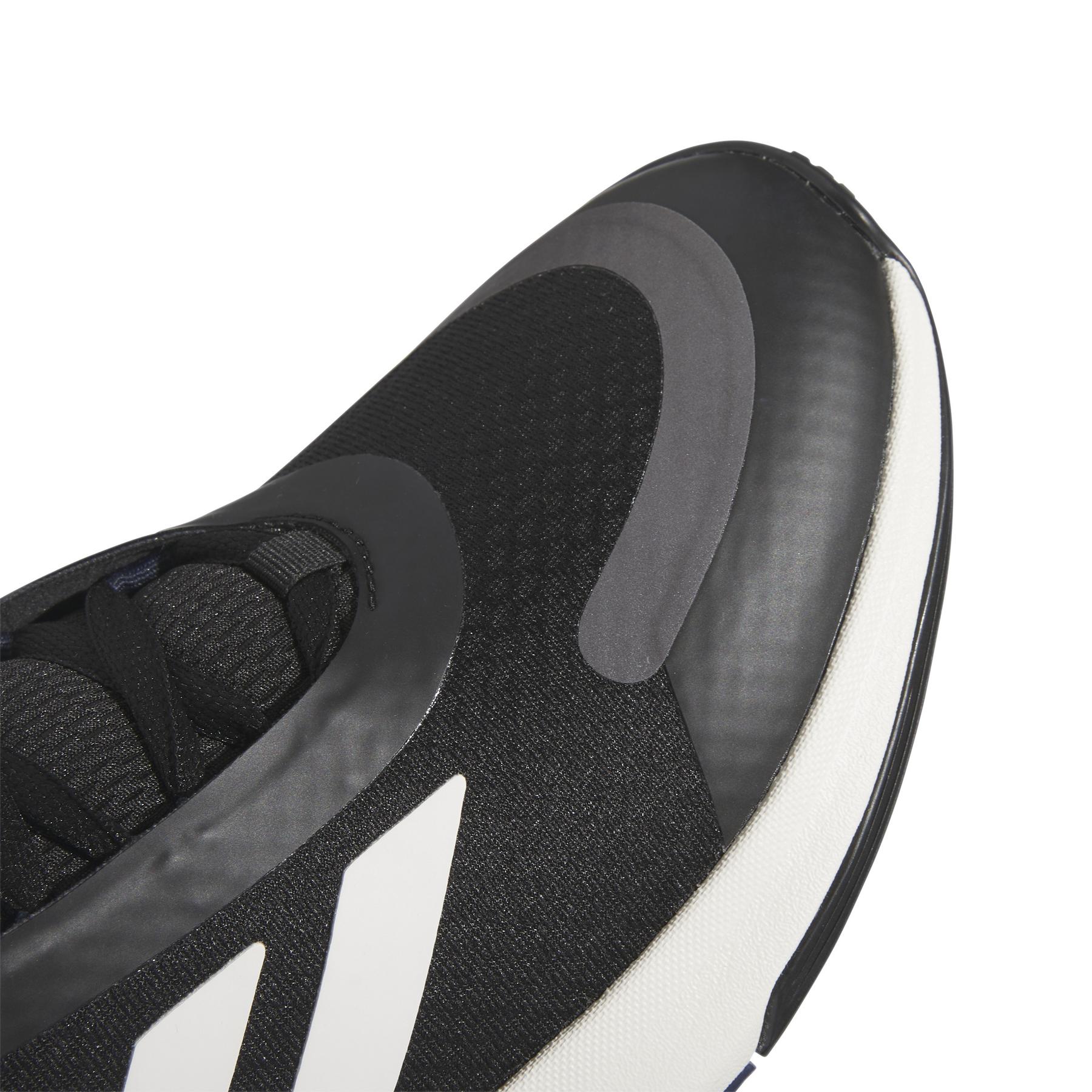 product/a/d/adidas_ie7845_8_footwear_photography_detail_view_1_white.jpg