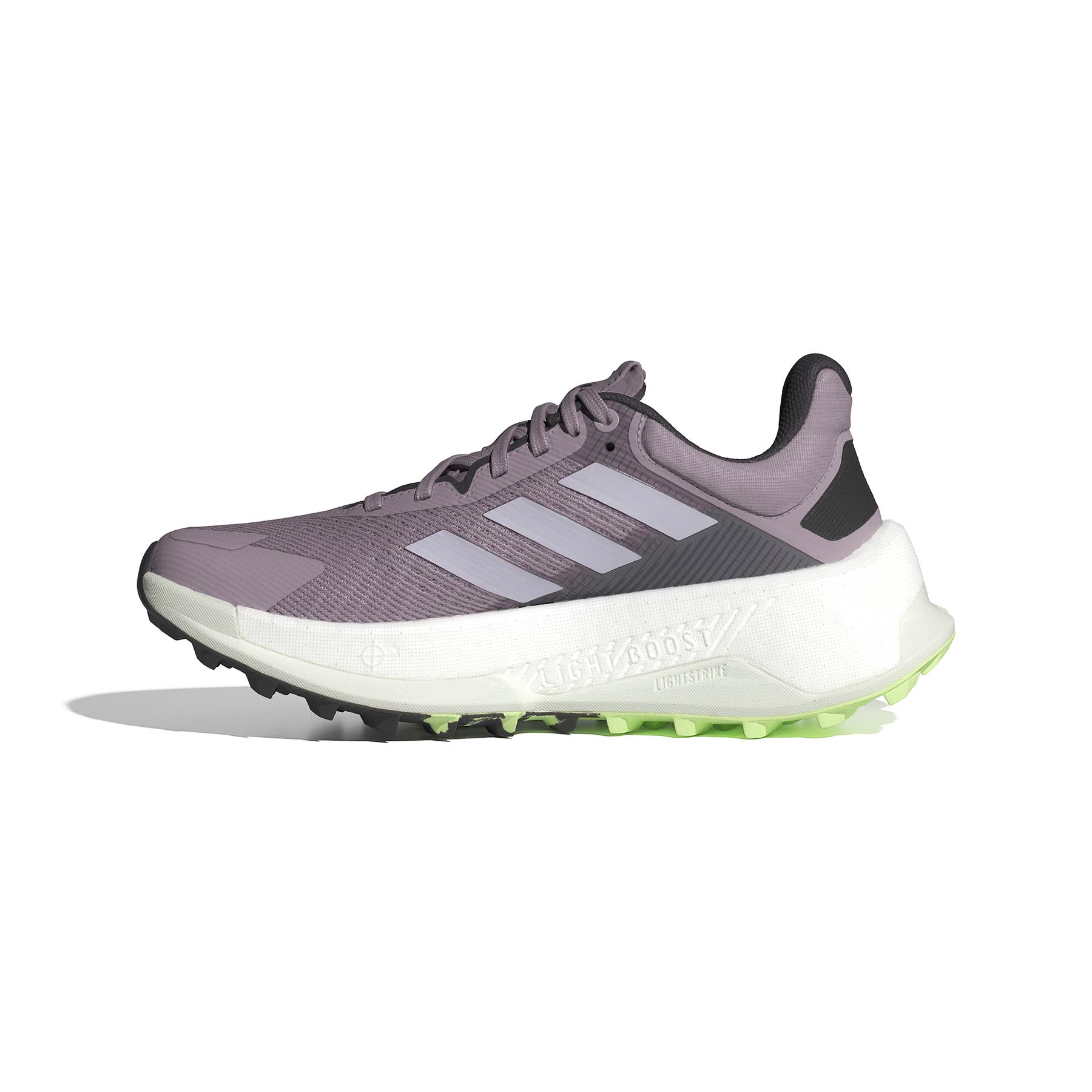 product/a/d/adidas_ie8457_5_footwear_photography_side_medial_center_view_white.jpg