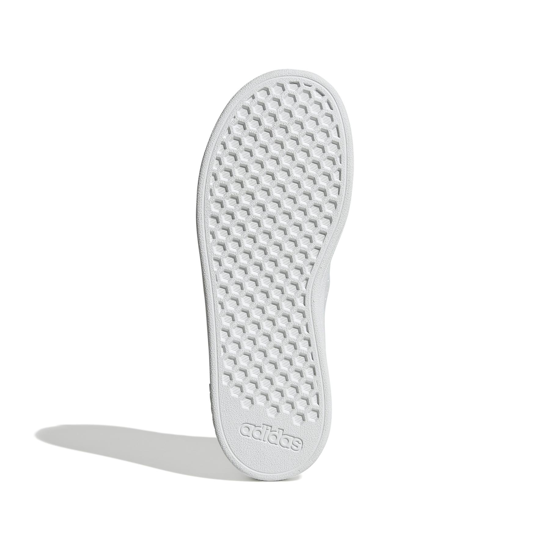 product/a/d/adidas_ie8688_4_footwear_photography_bottom_view_white.jpg
