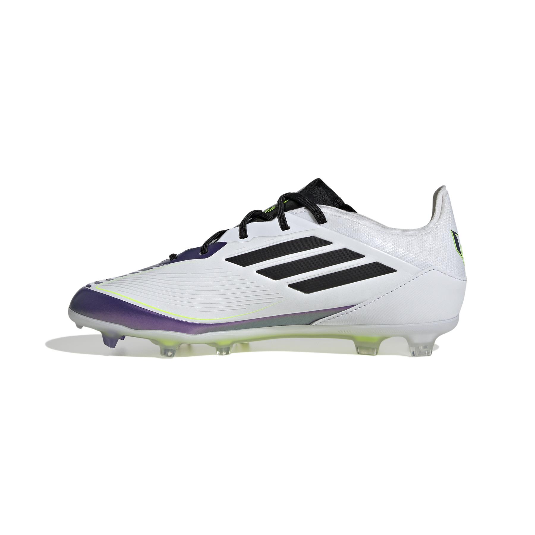 product/a/d/adidas_ie9081_4_footwear_photography_side_medial_center_view_white.jpg