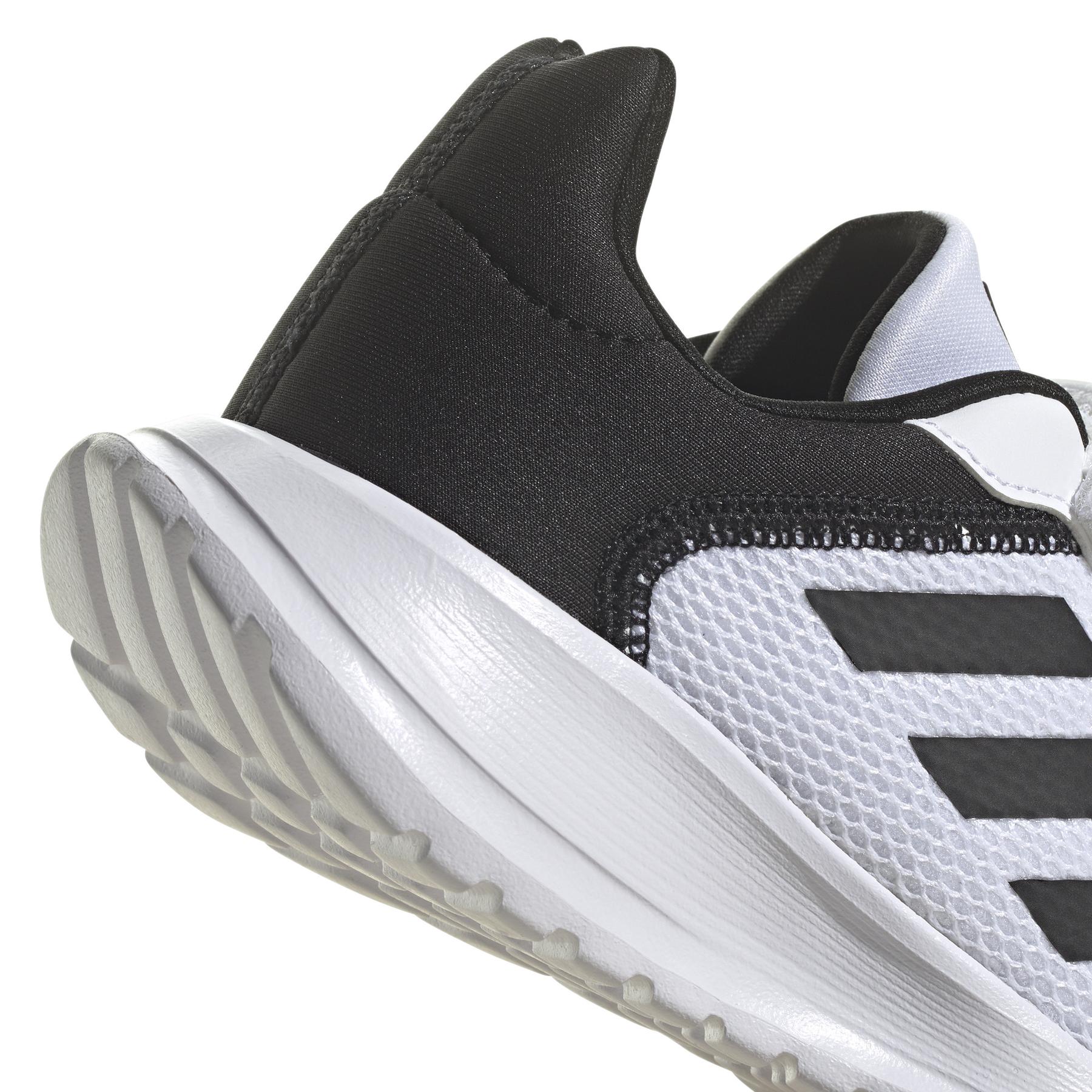 product/a/d/adidas_if0354_9_footwear_photography_detail_view_2_white.jpg