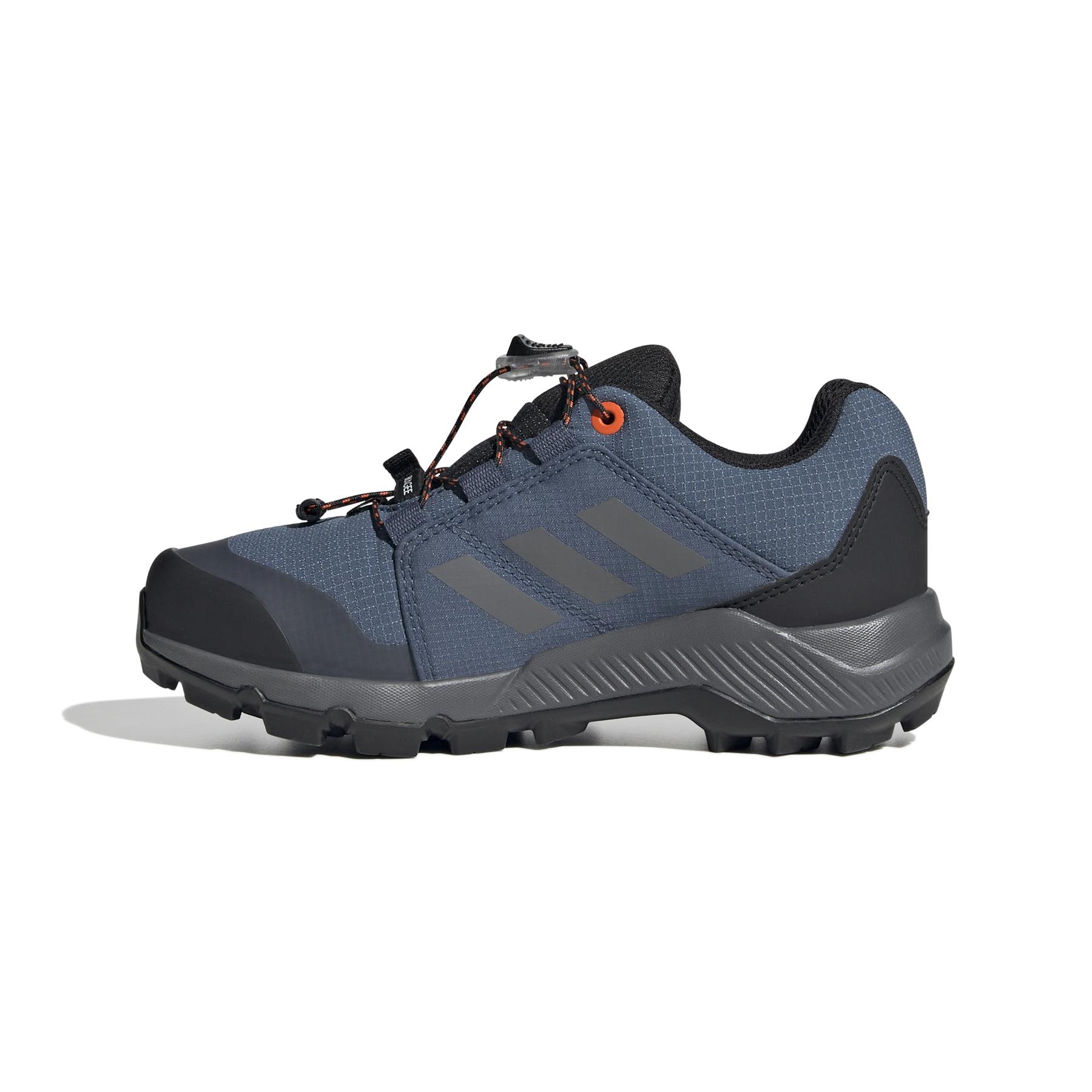 product/a/d/adidas_if5705_5_footwear_photography_side_medial_center_view_white.jpg