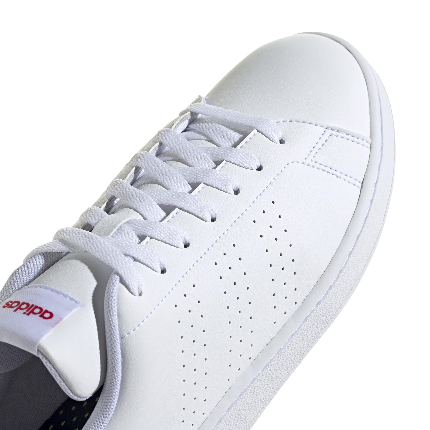 product/a/d/adidas_if6080_9_footwear_photography_detail_view_2_white.jpg