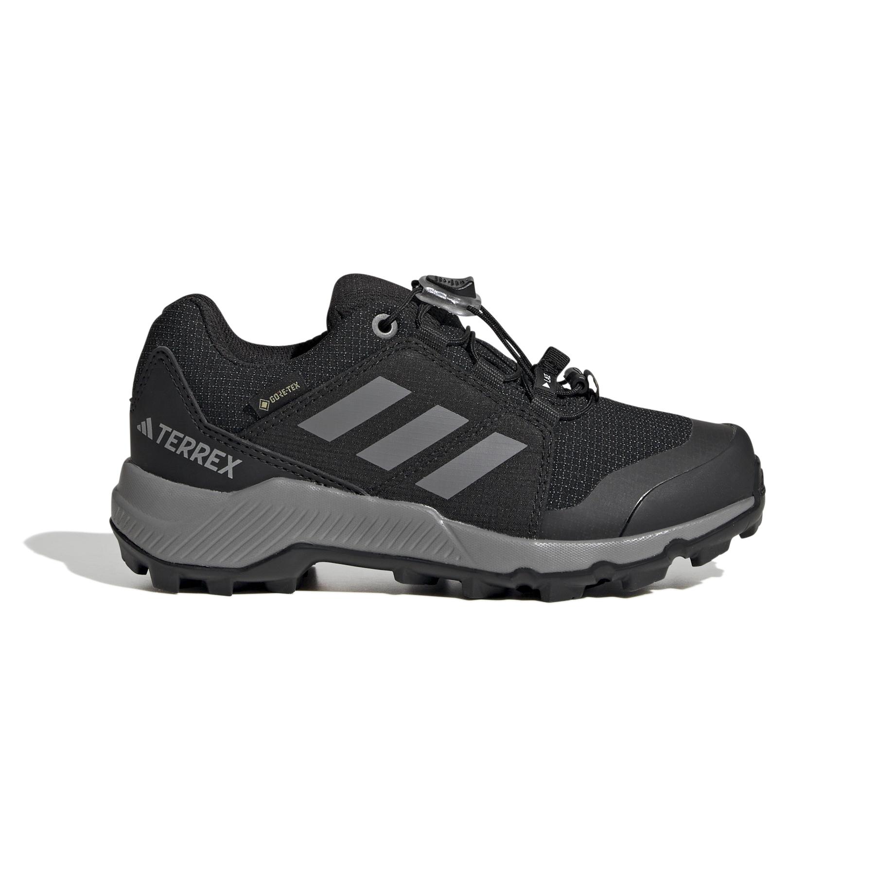 product/a/d/adidas_if7519_1_footwear_photography_side_lateral_center_view_white.jpg