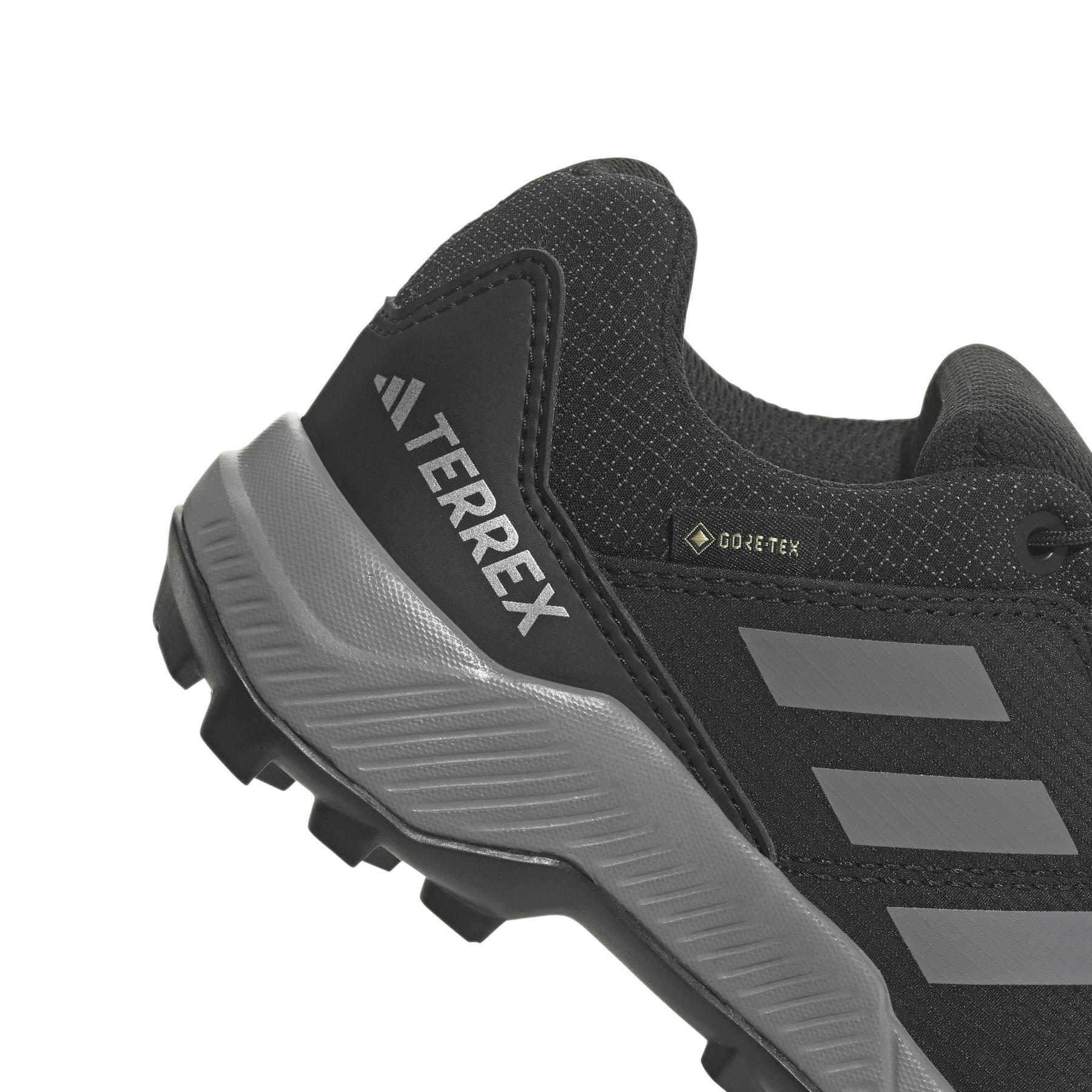 product/a/d/adidas_if7519_8_footwear_photography_detail_view_1_white.jpg