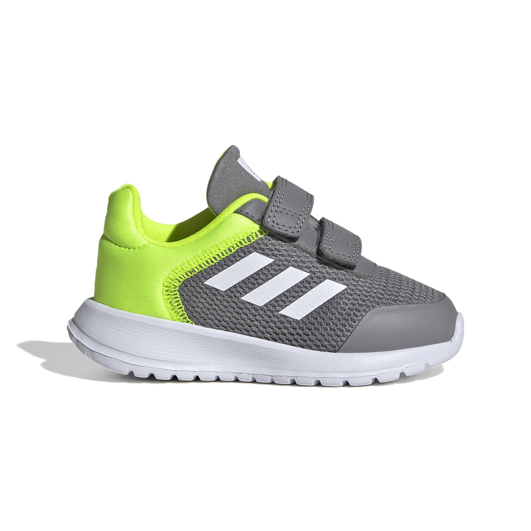 product/a/d/adidas_ig1149_1_footwear_photography_side_lateral_center_view_white.jpg