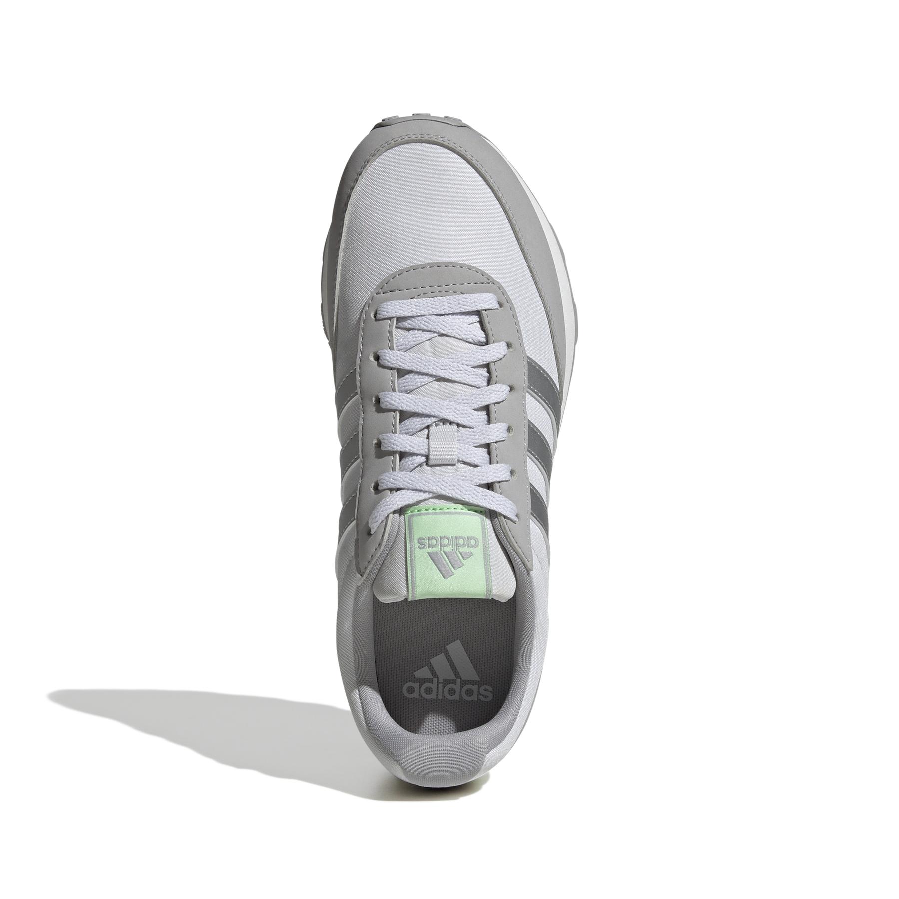product/a/d/adidas_ig1173_3_footwear_photography_top_portrait_view_white.jpg