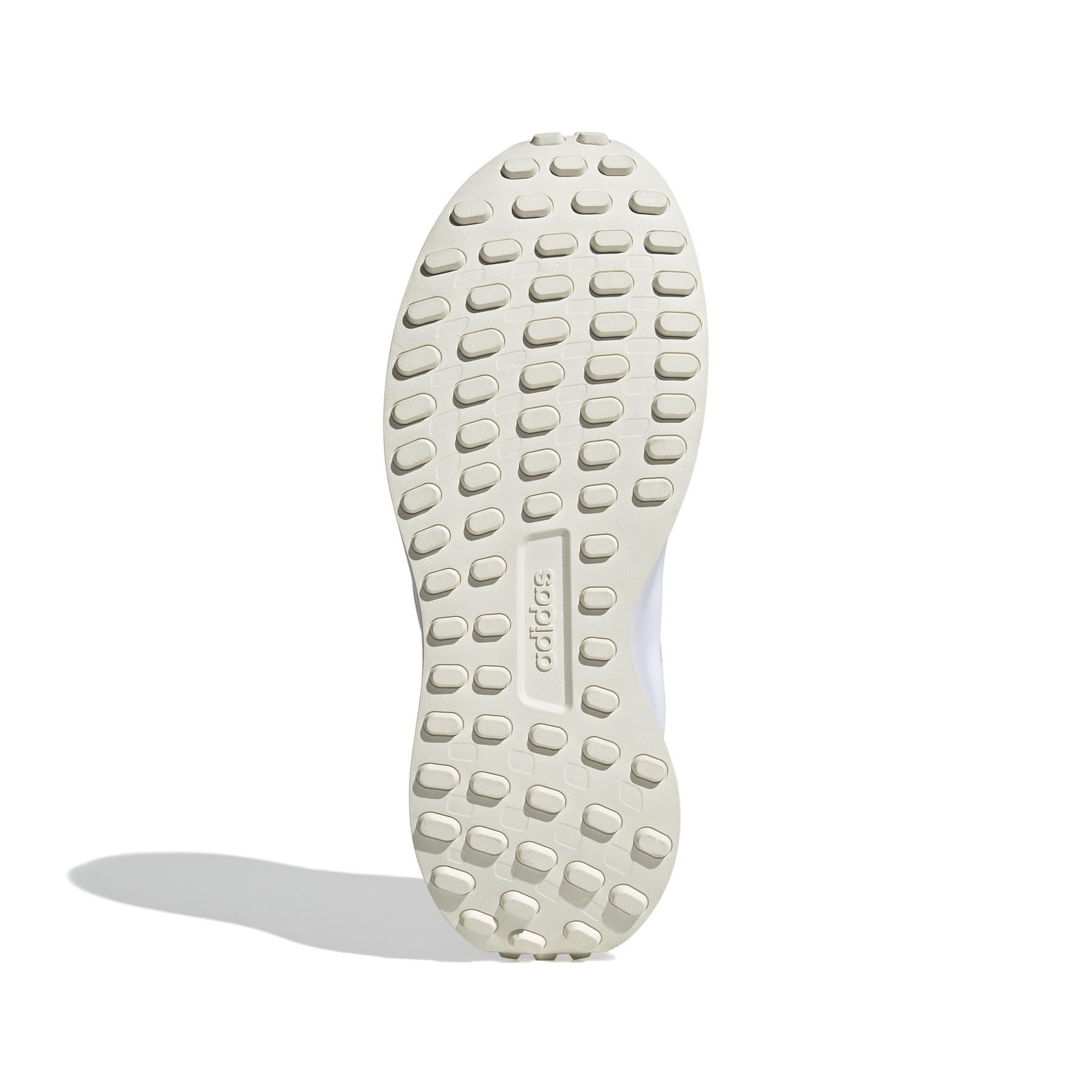 product/a/d/adidas_ig1215_4_footwear_photography_bottom_view_white.jpg