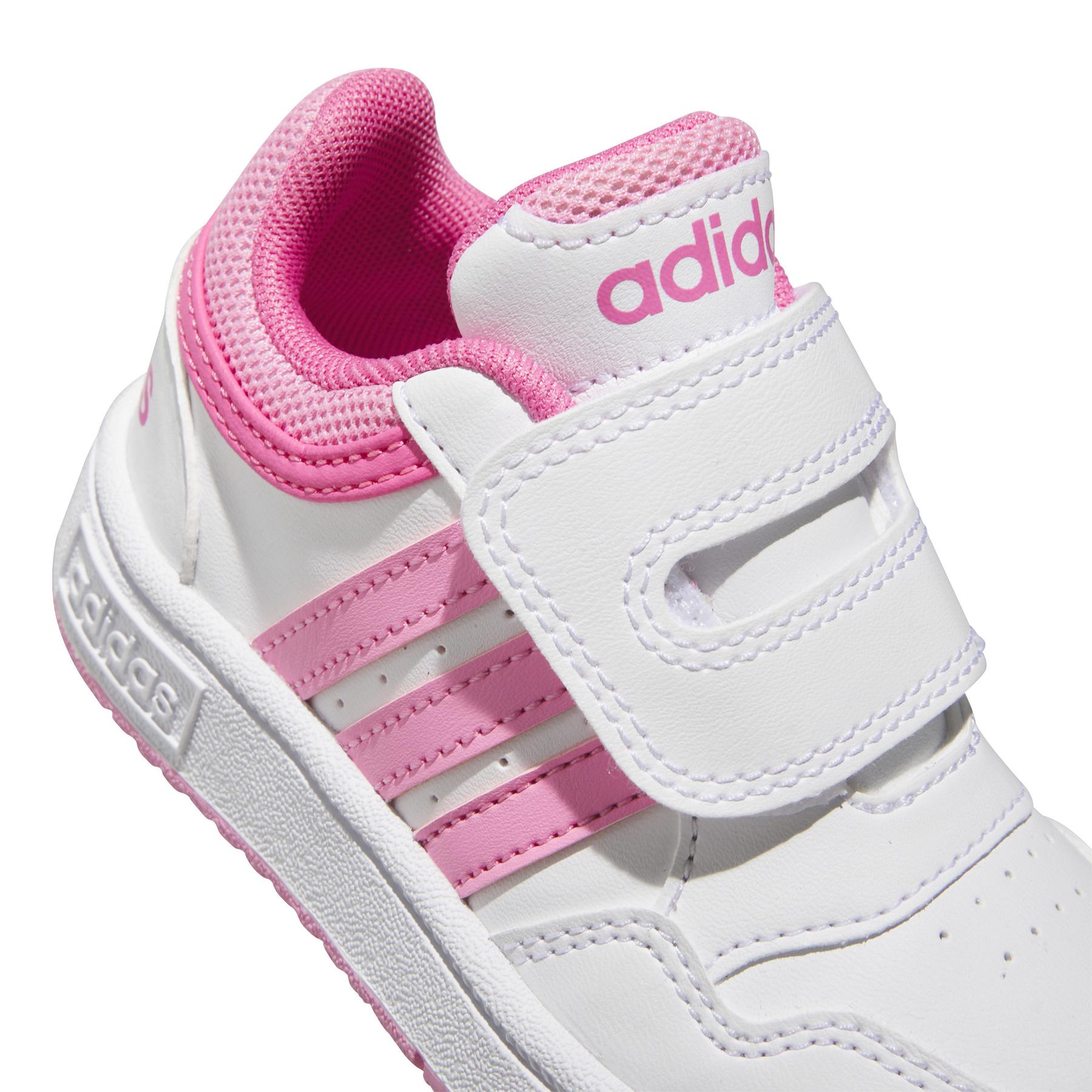 product/a/d/adidas_ig3719_8_footwear_photography_detail_view_1_white.jpg