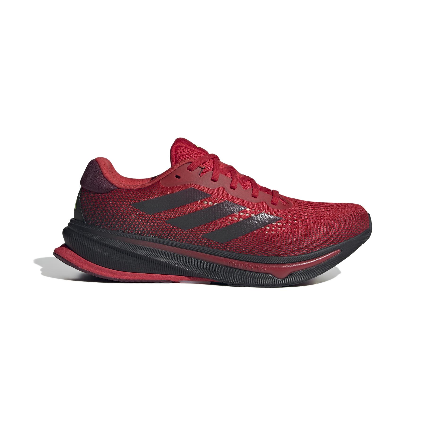 product/a/d/adidas_ig5841_1_footwear_photography_side_lateral_center_view_white.jpg