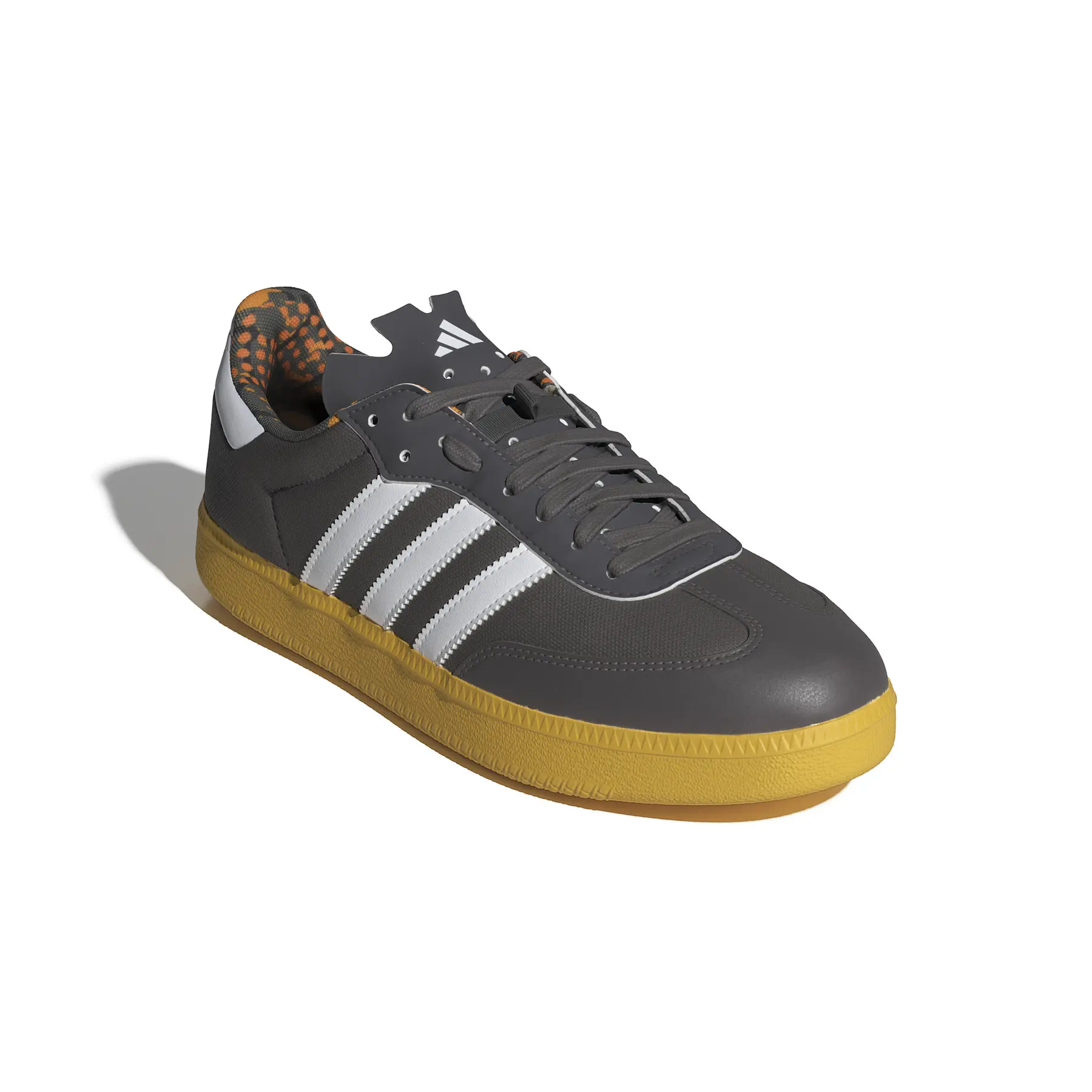 product/a/d/adidas_ig5947_6_footwear_photography_front_lateral_top_view_white.jpg