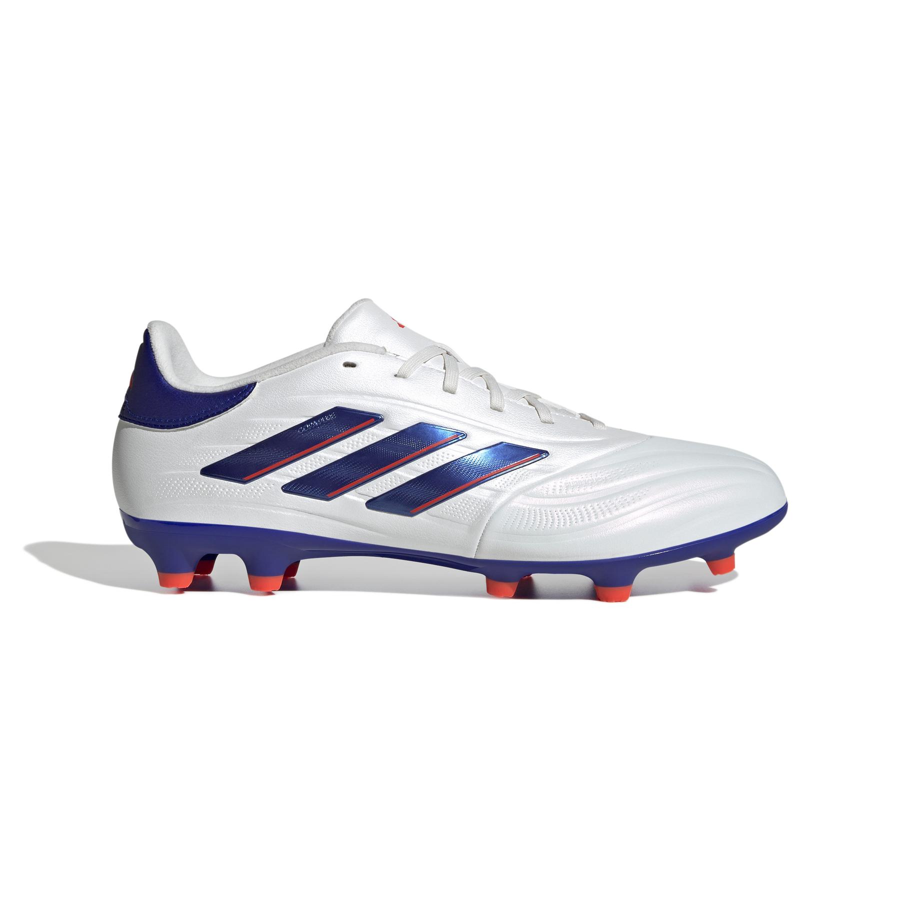 product/a/d/adidas_ig6408_1_footwear_photography_side_lateral_center_view_white-nw052424.jpg