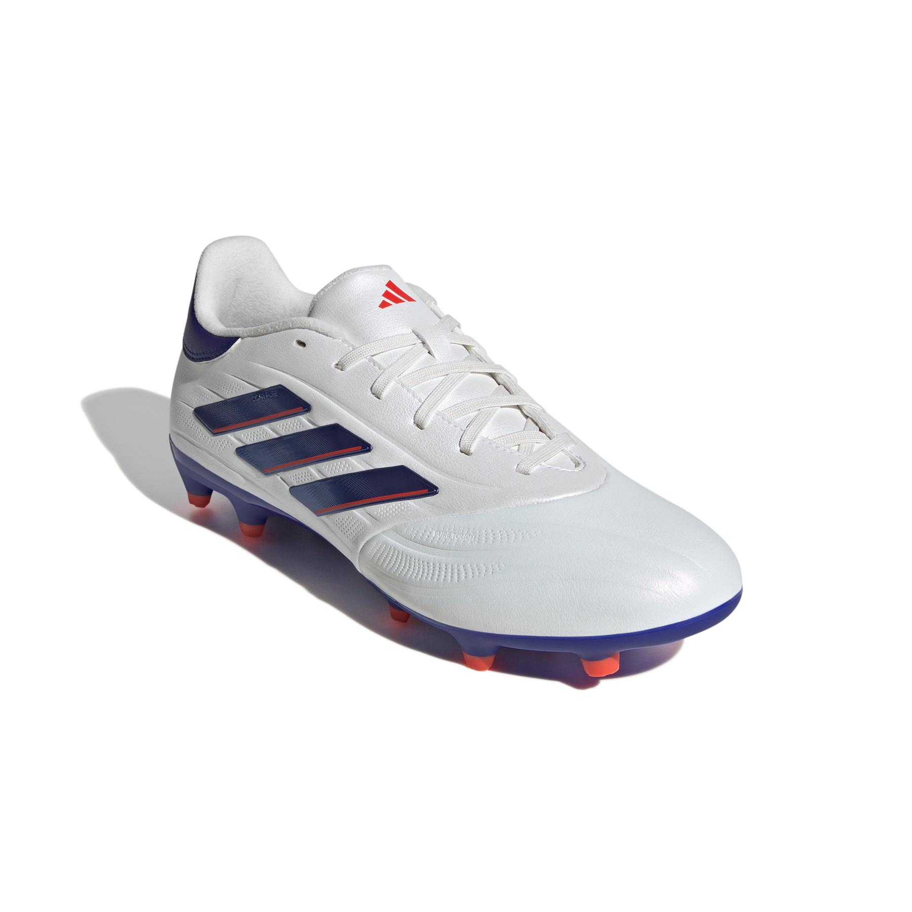 product/a/d/adidas_ig6408_5_footwear_photography_front_lateral_top_view_white-nw052424.jpg