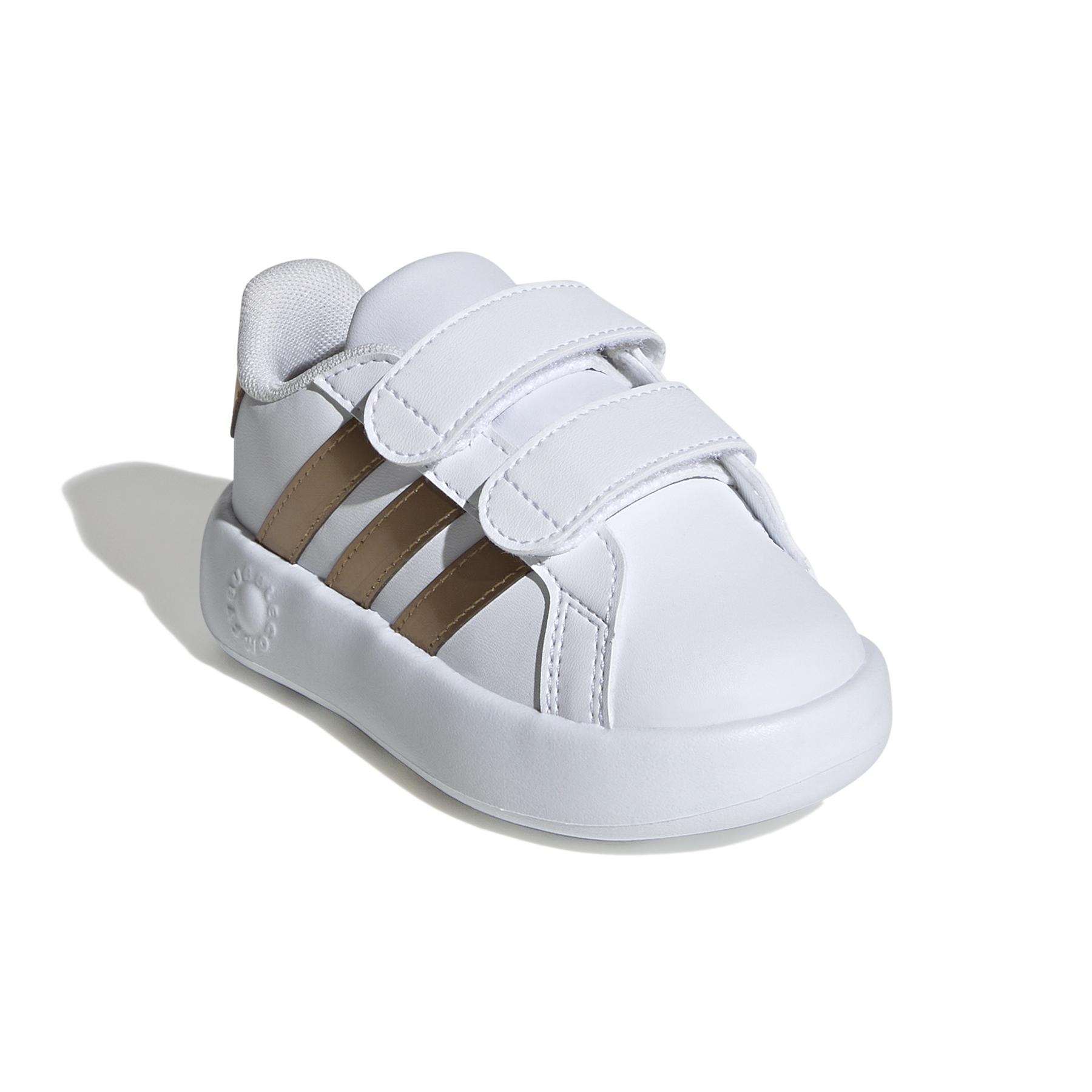 product/a/d/adidas_ig6586_6_footwear_photography_front_lateral_top_view_white.jpg