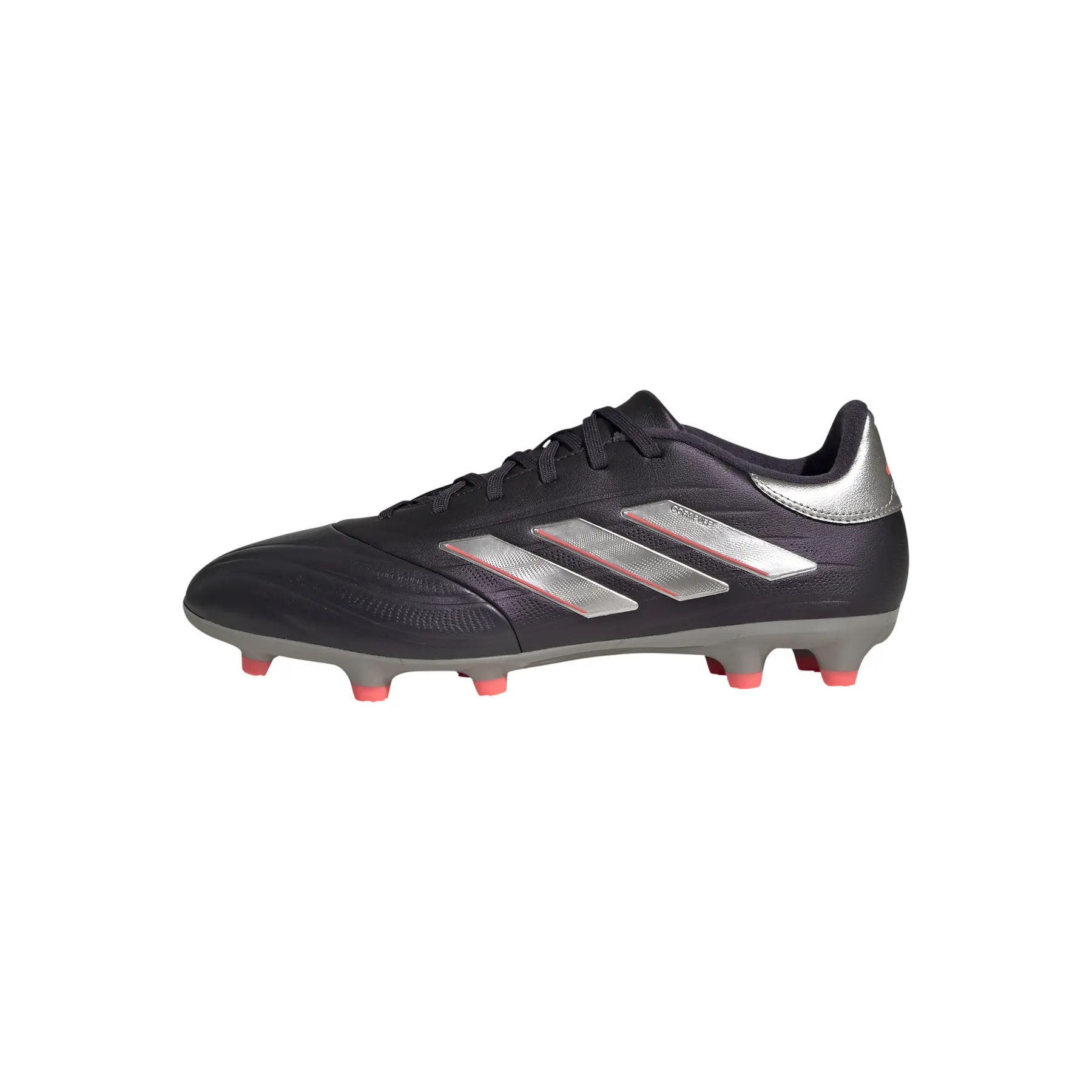 product/a/d/adidas_ig8716_12_footwear_photography_left_side_center_lateral_view_white.jpg