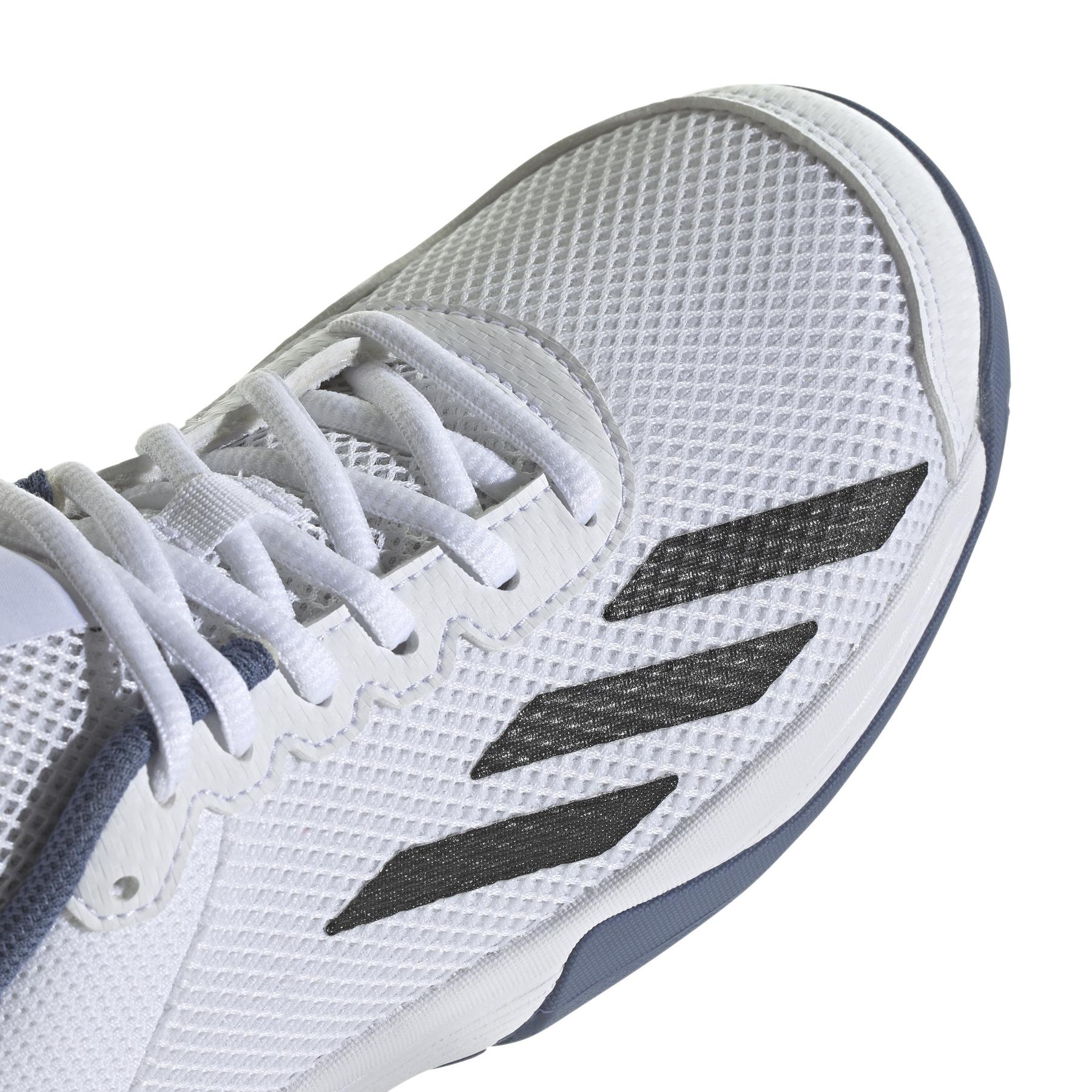 product/a/d/adidas_ig9536_9_footwear_photography_detail_view_2_white-nw040824x.jpg