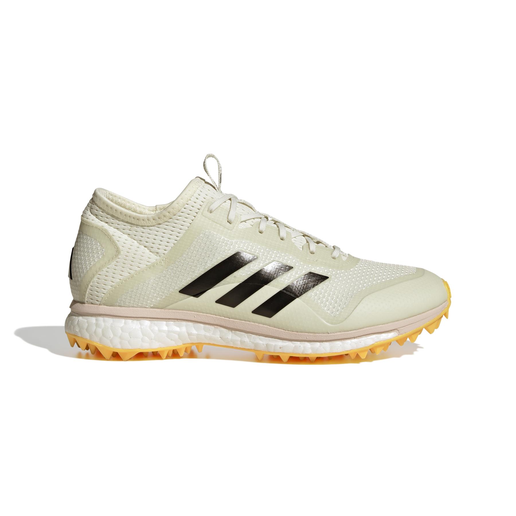 product/a/d/adidas_ih0660_1_footwear_photography_side_lateral_center_view_white.jpg