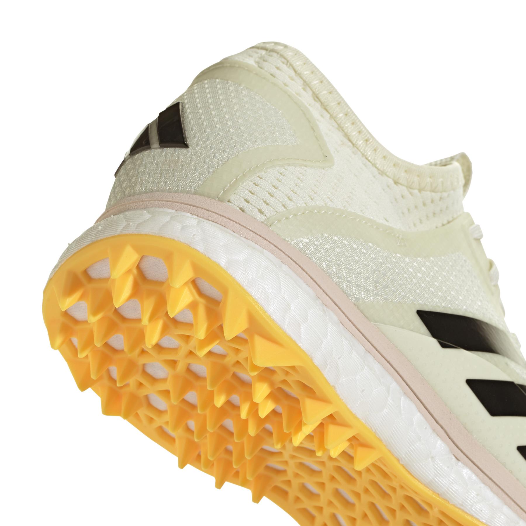 product/a/d/adidas_ih0660_8_footwear_photography_detail_view_1_white.jpg