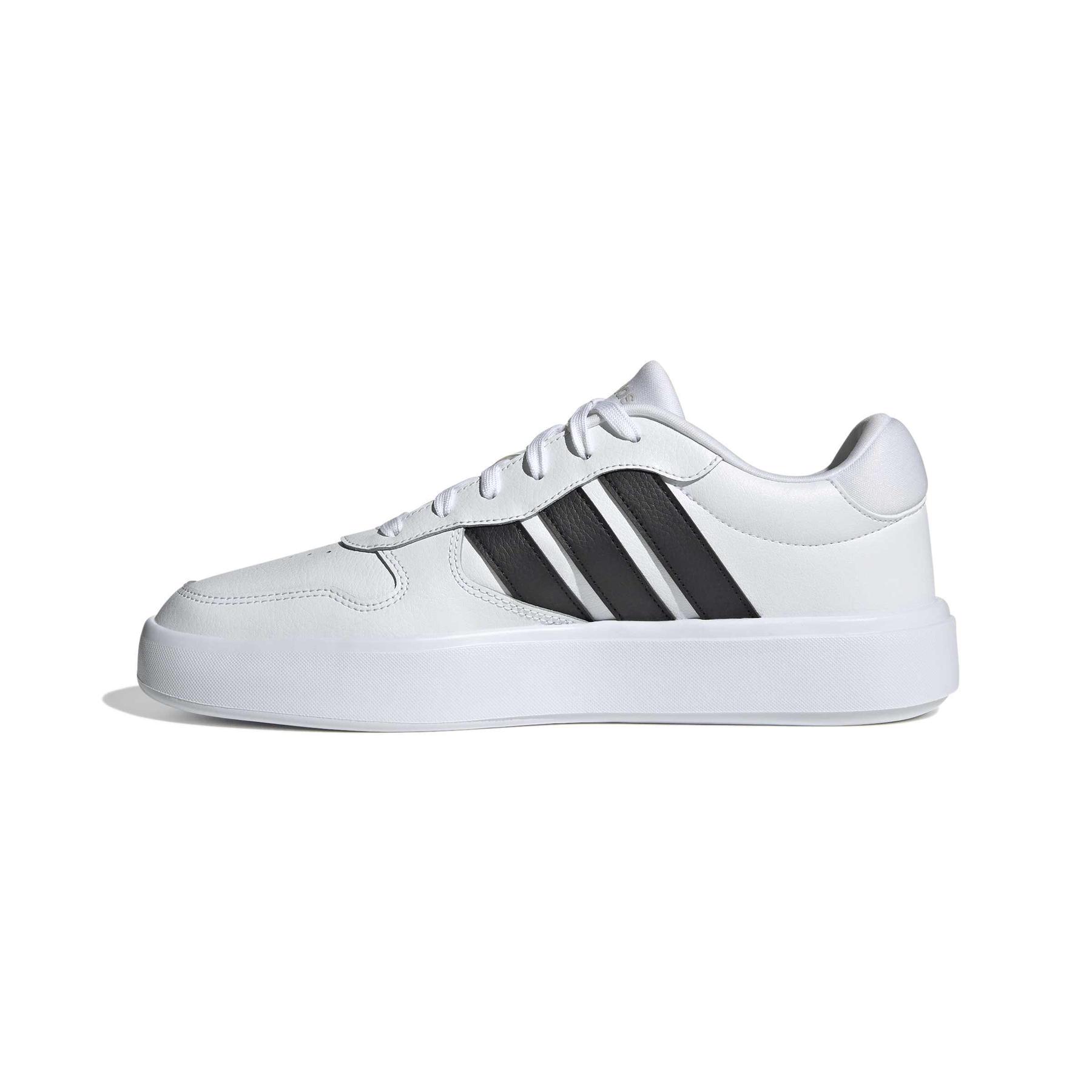 product/a/d/adidas_ih0856_5_footwear_photography_side_medial_center_view_white-nw091625.jpg