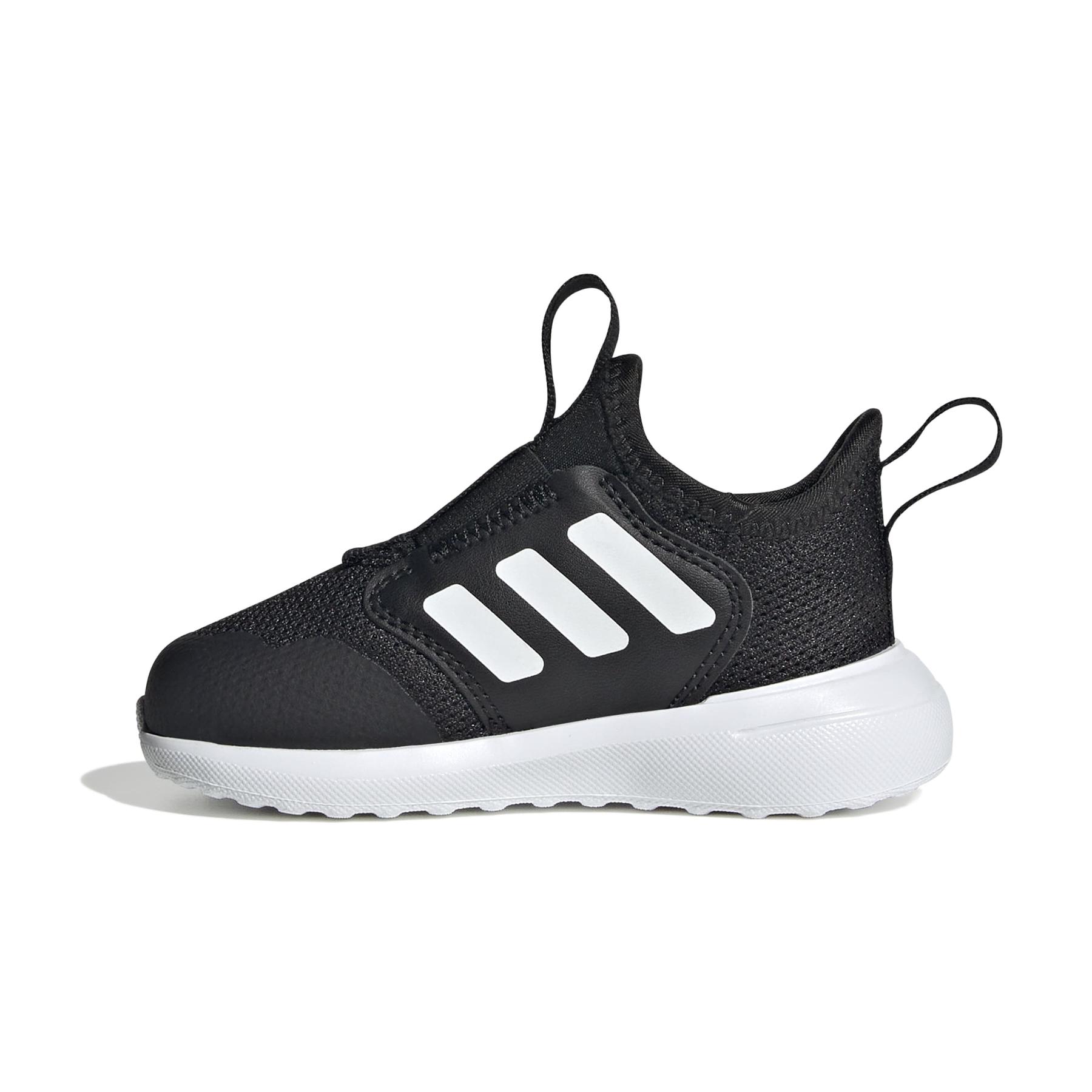 product/a/d/adidas_ih1059_5_footwear_photography_side_medial_center_view_white-nw091625.jpg