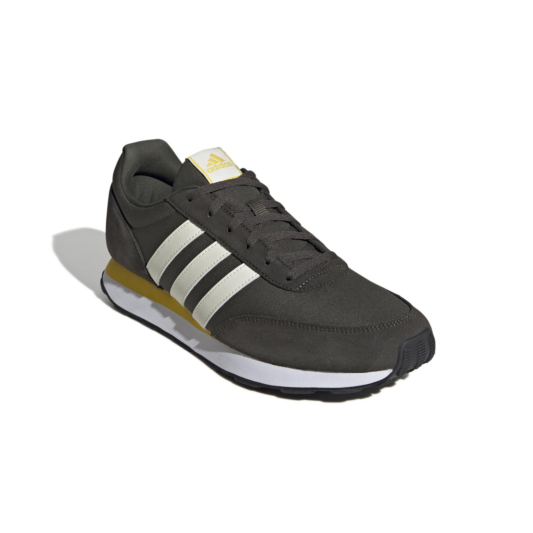 product/a/d/adidas_ih2436_6_footwear_photography_front_lateral_top_view_white.jpg