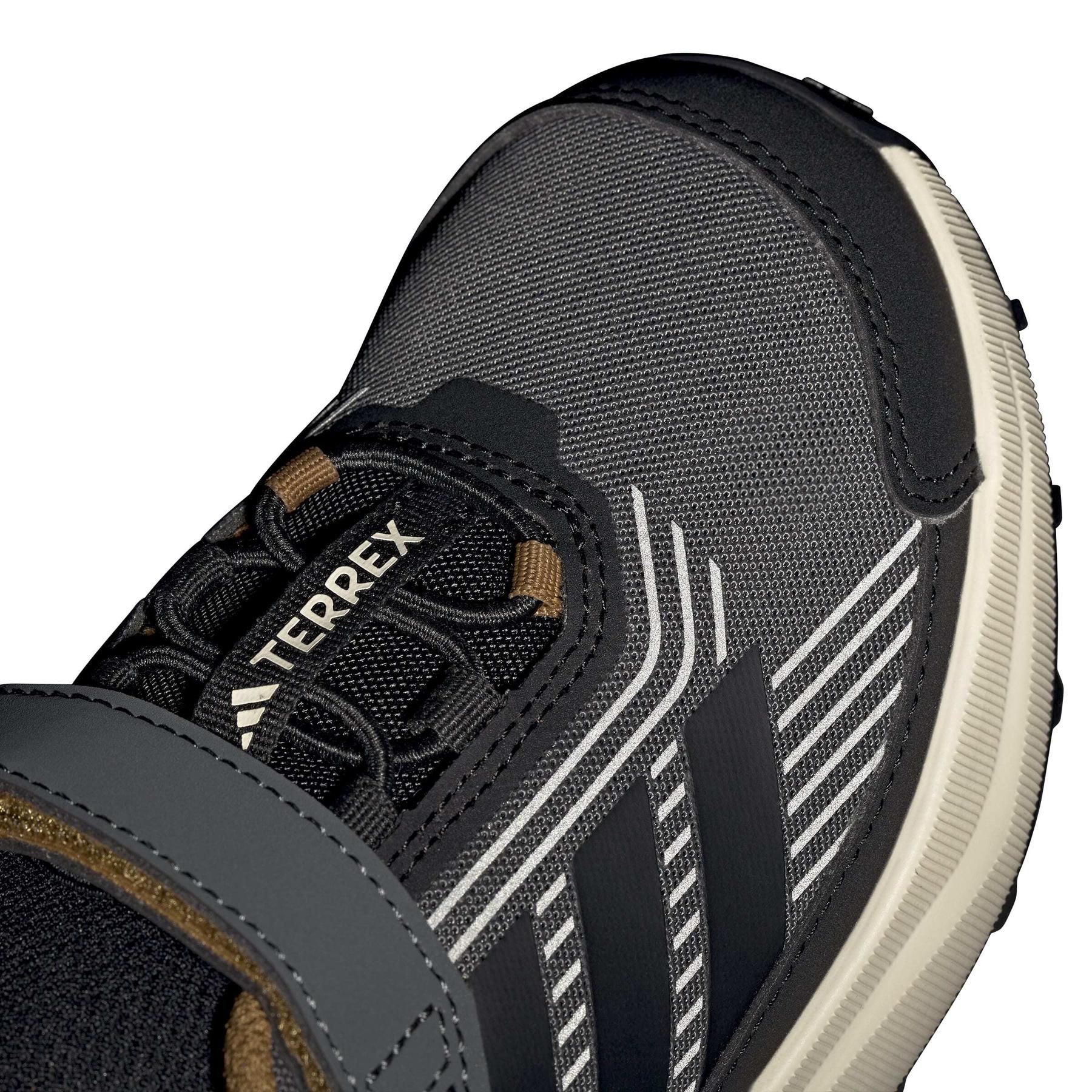 product/a/d/adidas_ih2885_13_footwear_photography_reflective_detail_white-nw091625.jpg